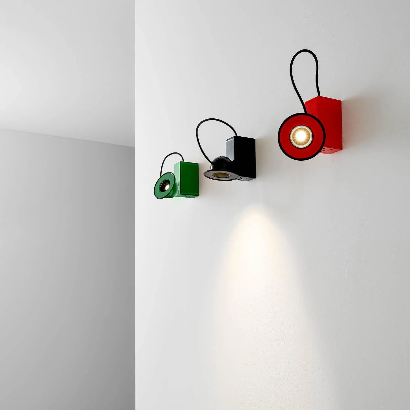 Minibox Phase-Cut wall light - 2