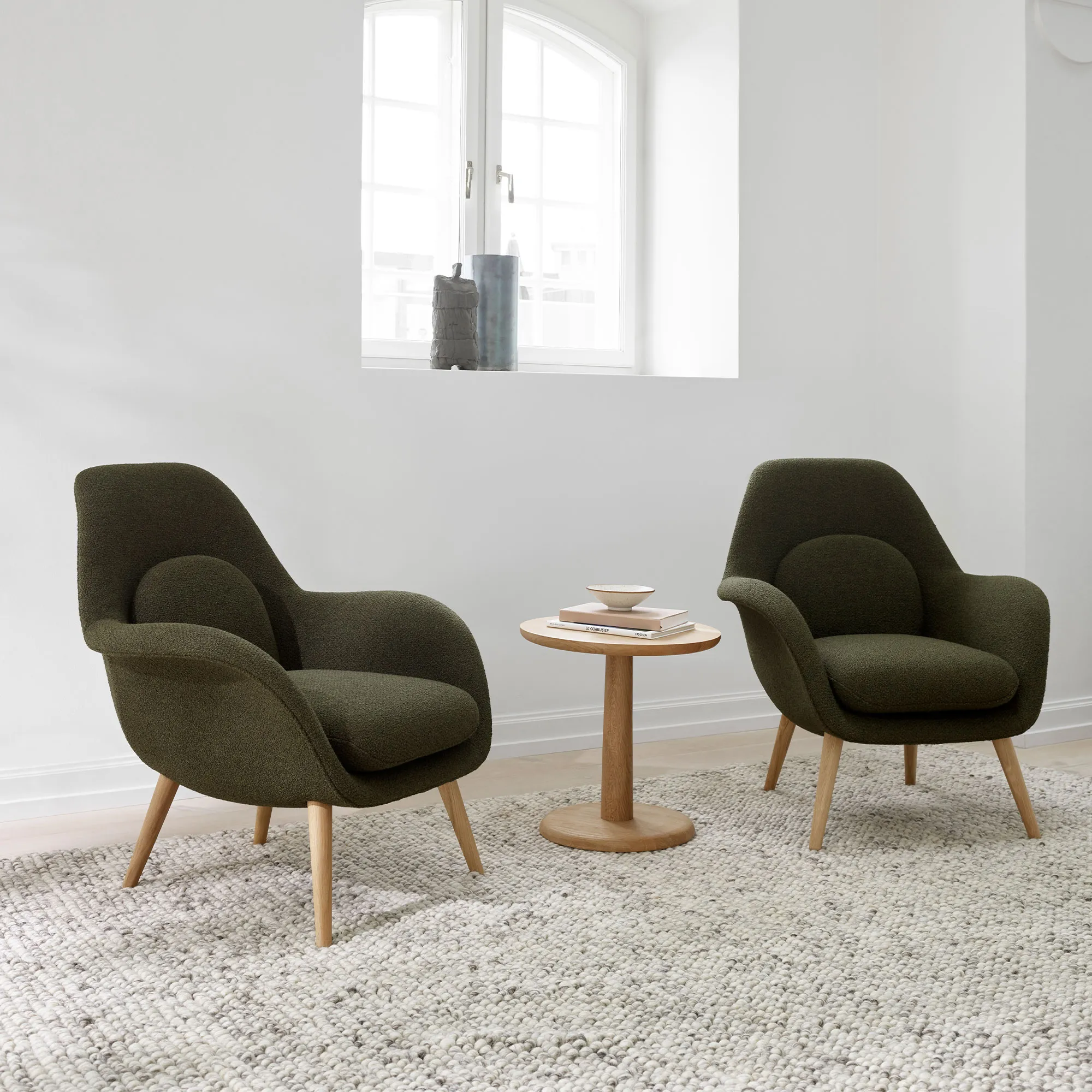 Swoon Petit Lounge Chair Lacquered Walnut - 5