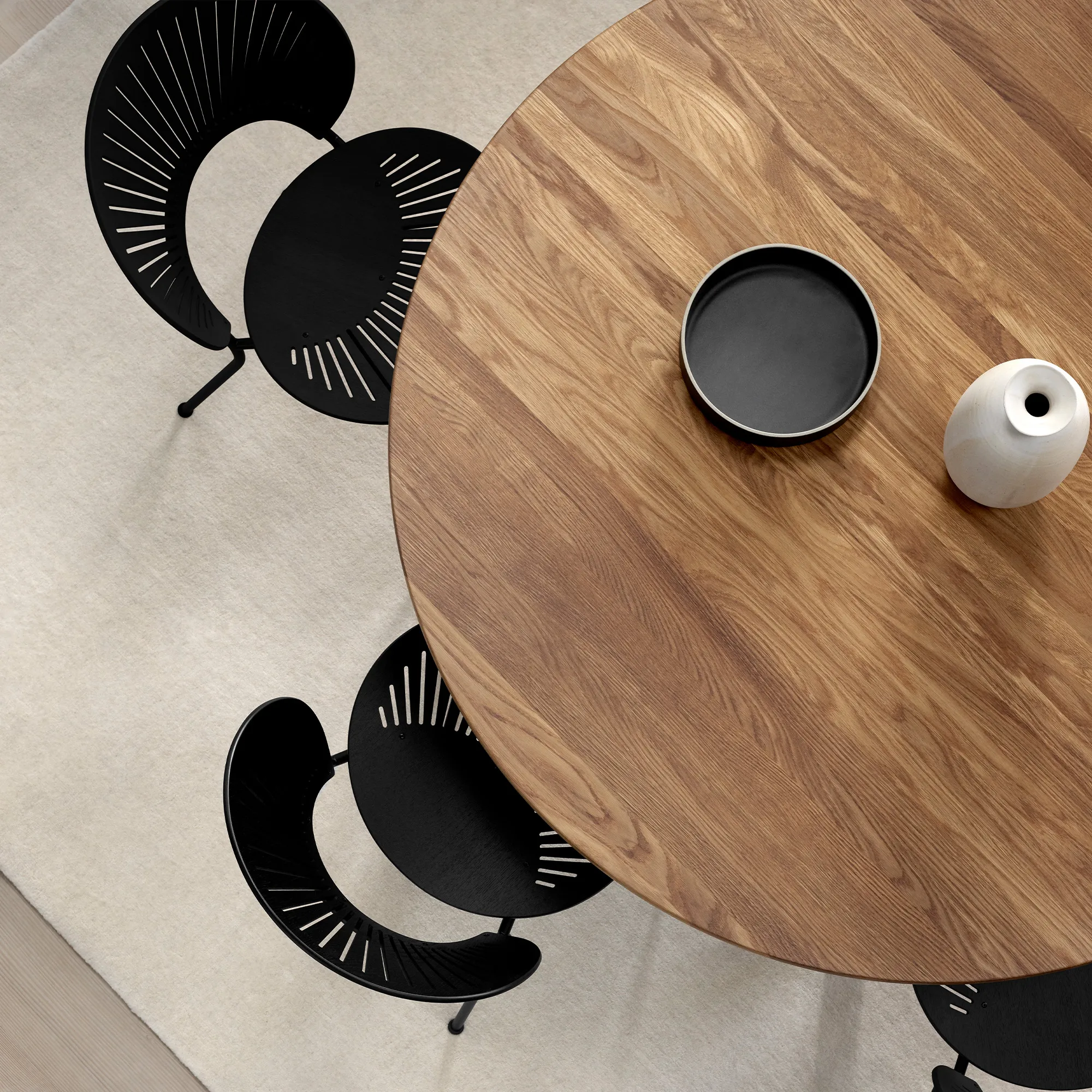 Taro Dining Table Ø120 cm