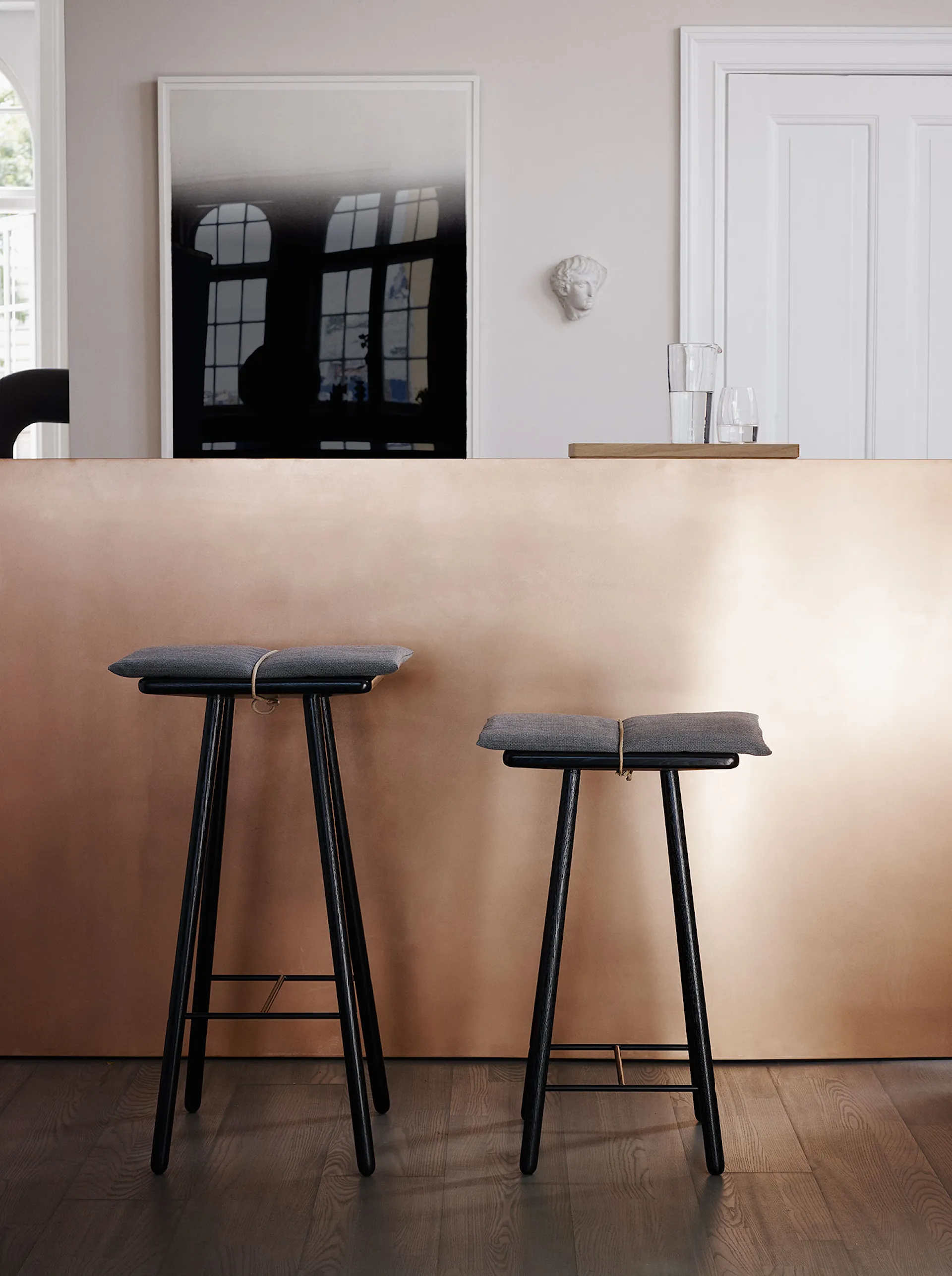 Georg Bar Stool - Black lacquered - Fritz Hansen - NO GA