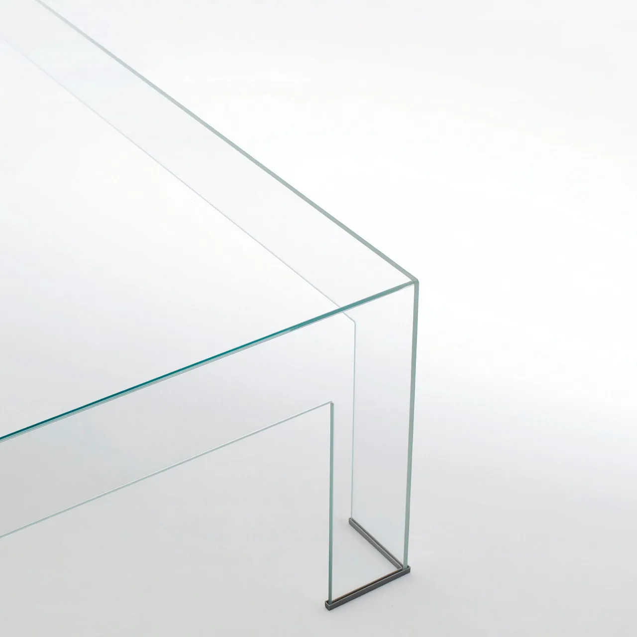 TAT08 Atlantis Low table, Transparent glass