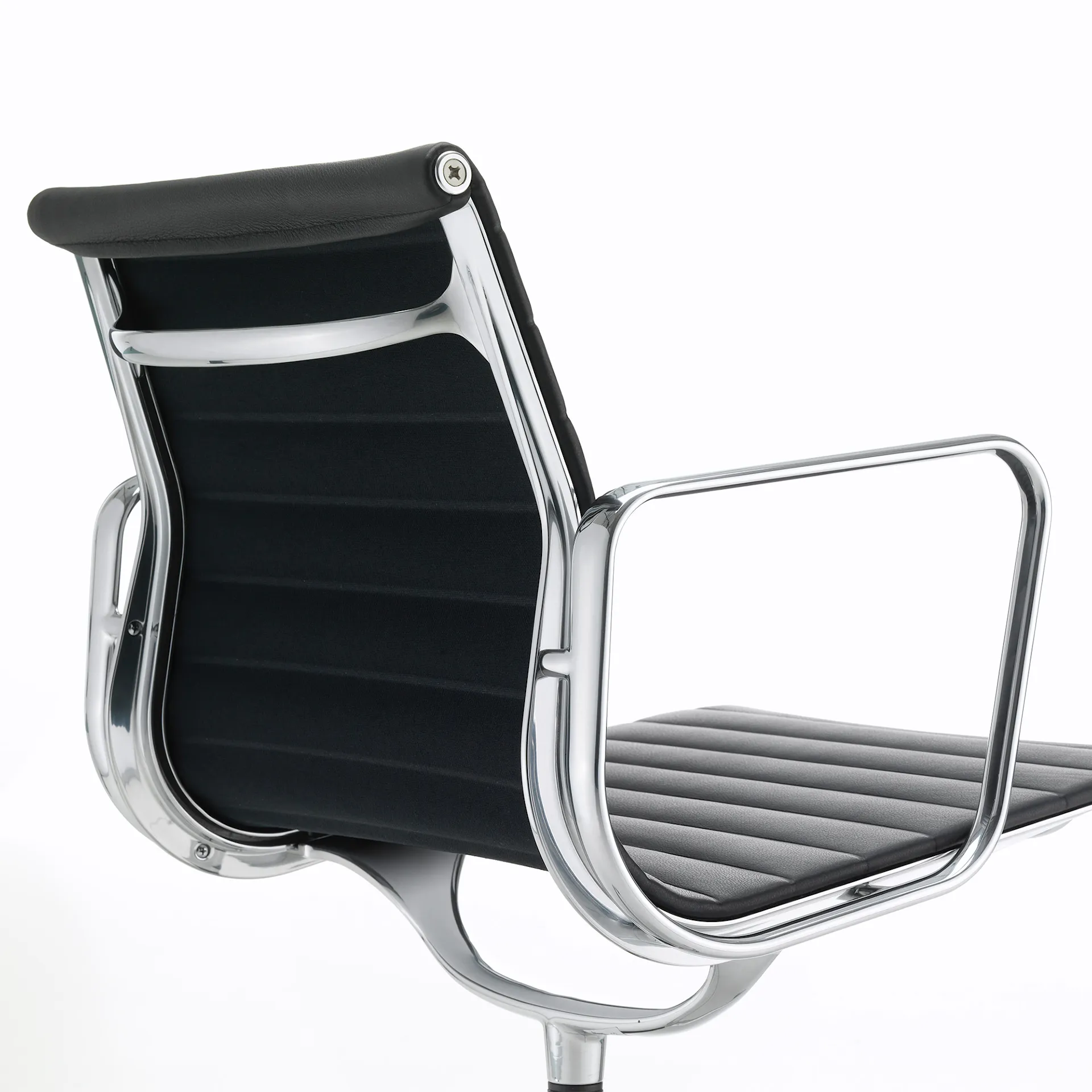 EA 108 Desk Chair Chrome - Vitra - Charles & Ray Eames - NO GA