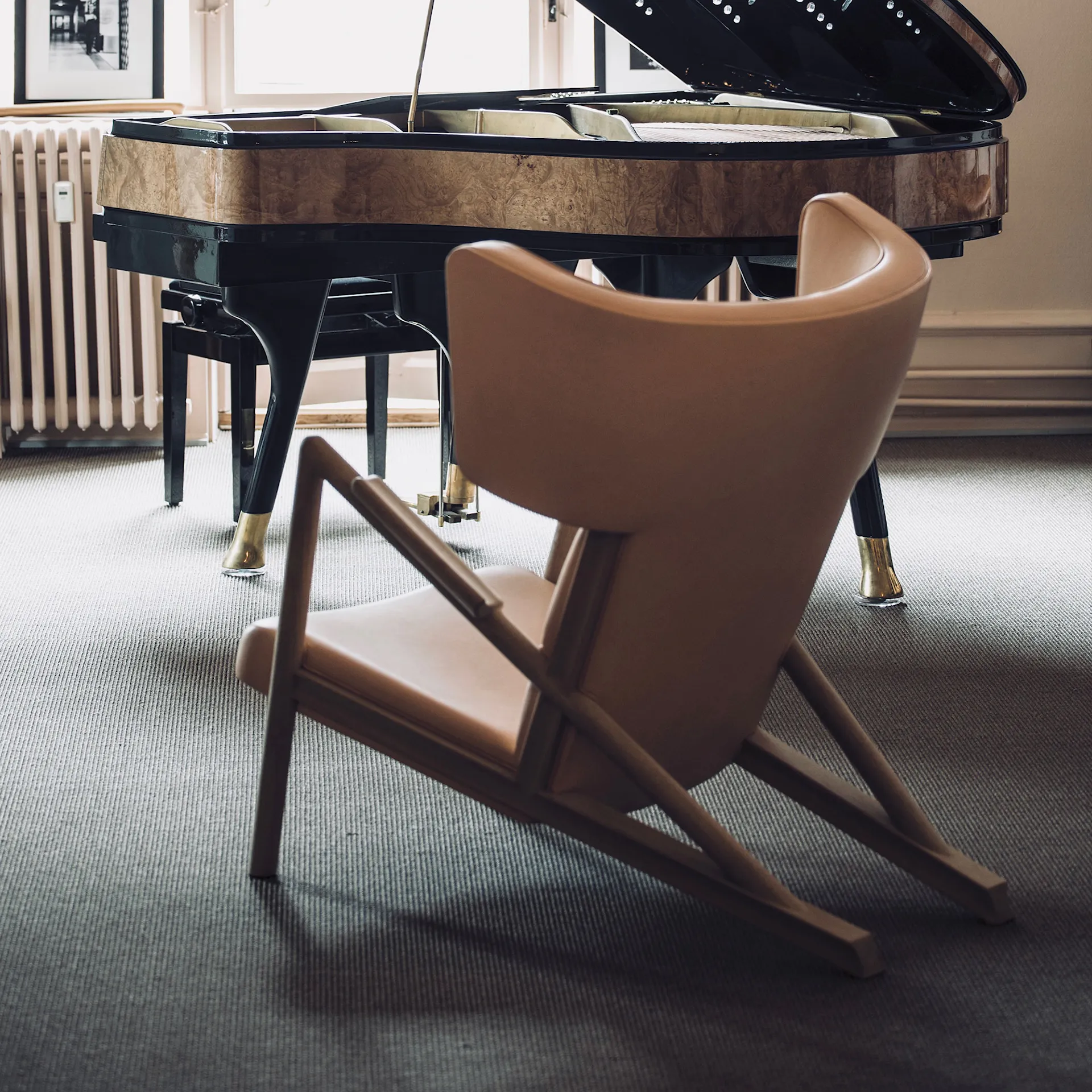 Grasshopper Chair, Walnut, Leather Group 2, Nevada NV2488S Cognac - House of Finn Juhl - Finn Juhl - NO GA