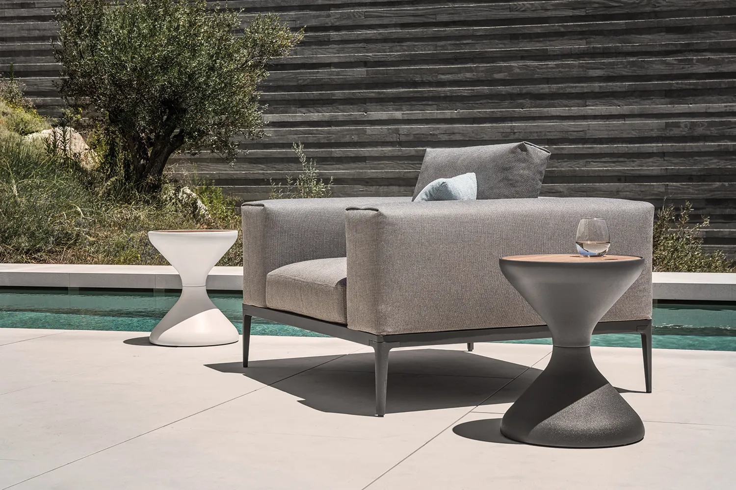 Grid Lounge Sofa - 5