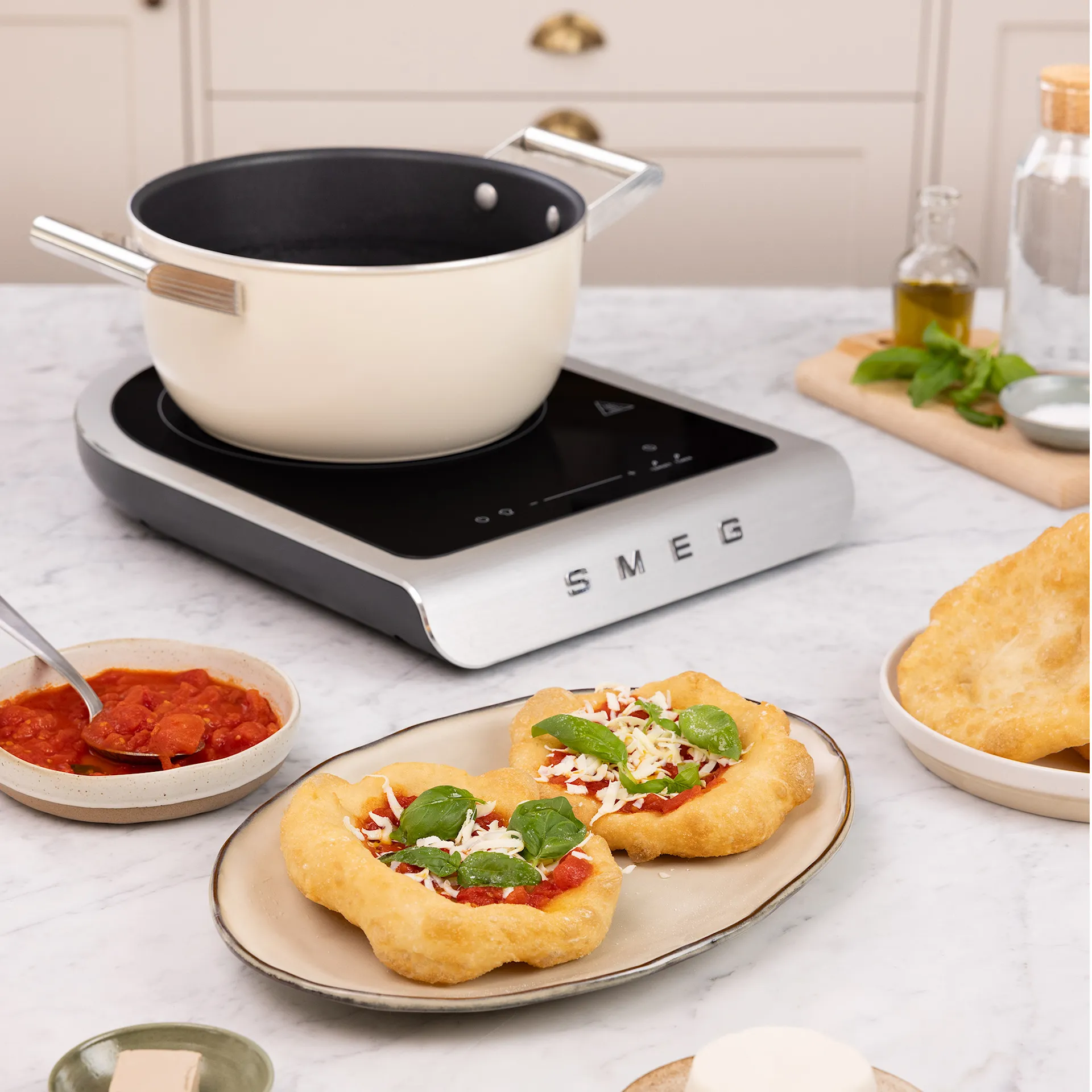 Smeg Portable induction cooker - Smeg - NO GA