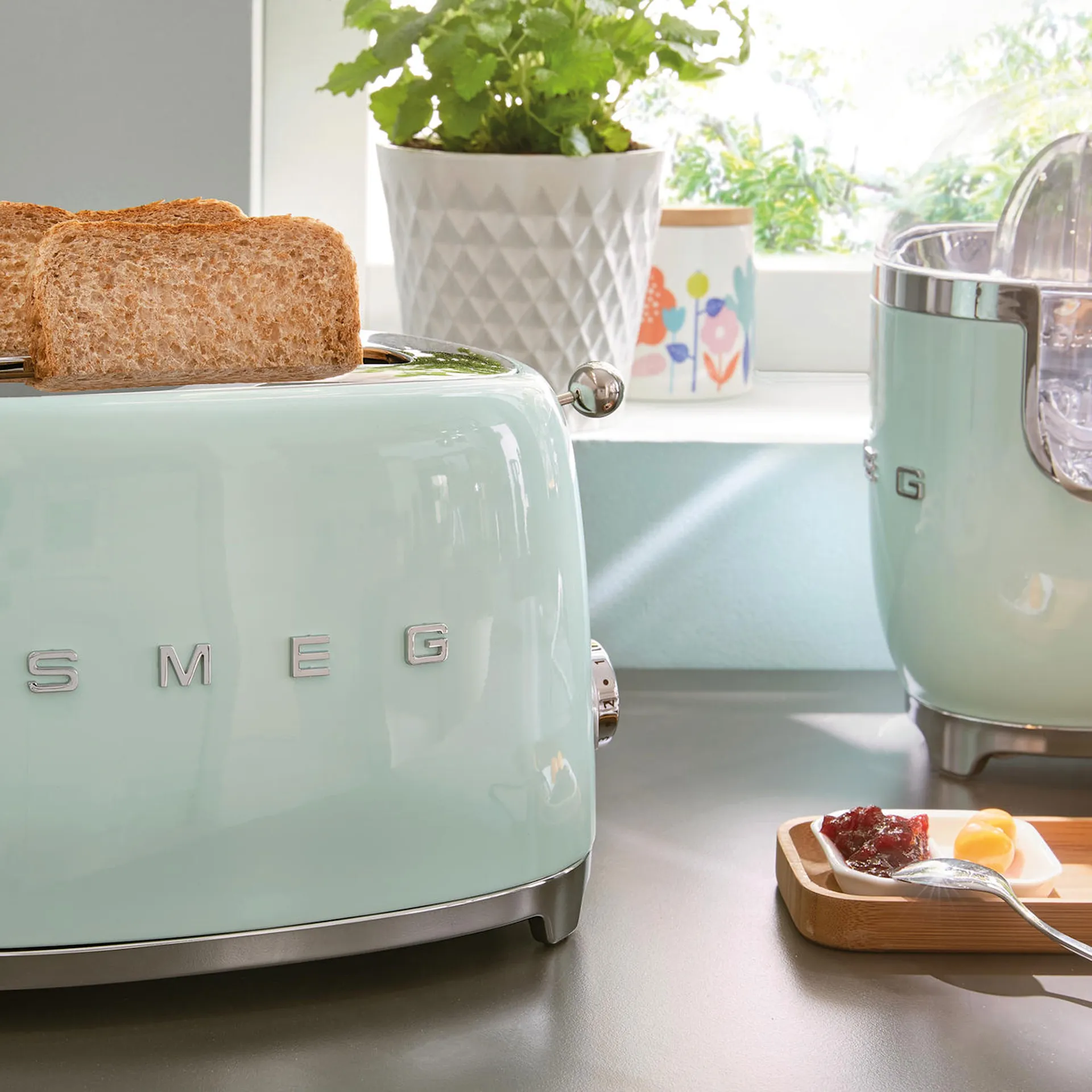 Smeg 2 Slice Toasters Pastel Green - Smeg - NO GA