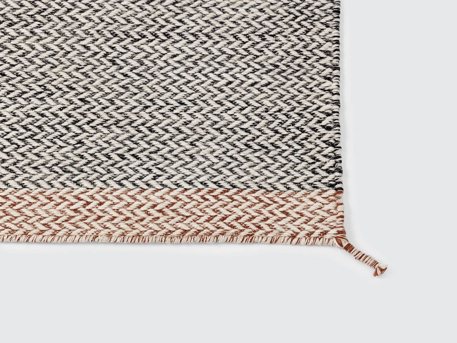 Ply Rug - Black/White - 2