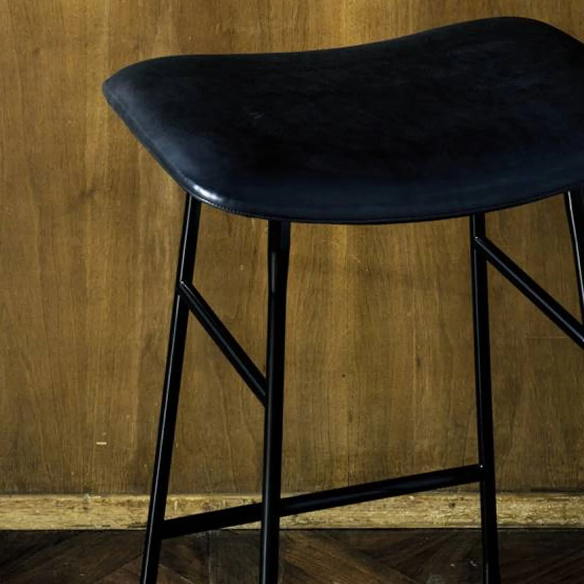 Hinge Stool - Living Divani - NO GA