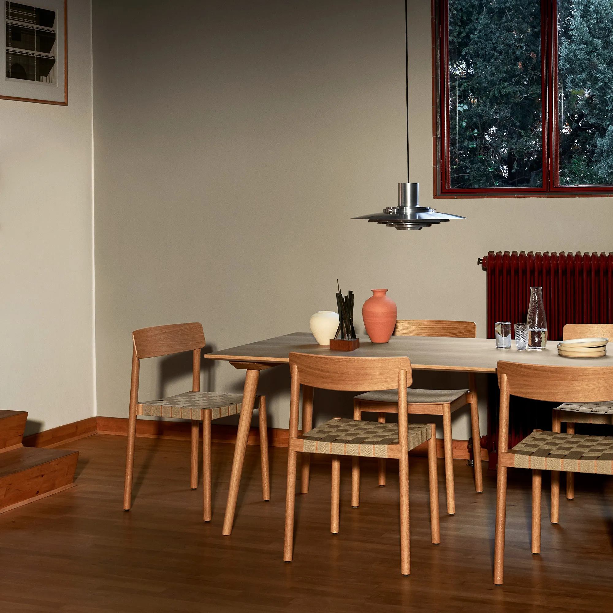In Between eettafel & Betty TK1 eetkamerstoelen in massief eiken - 2