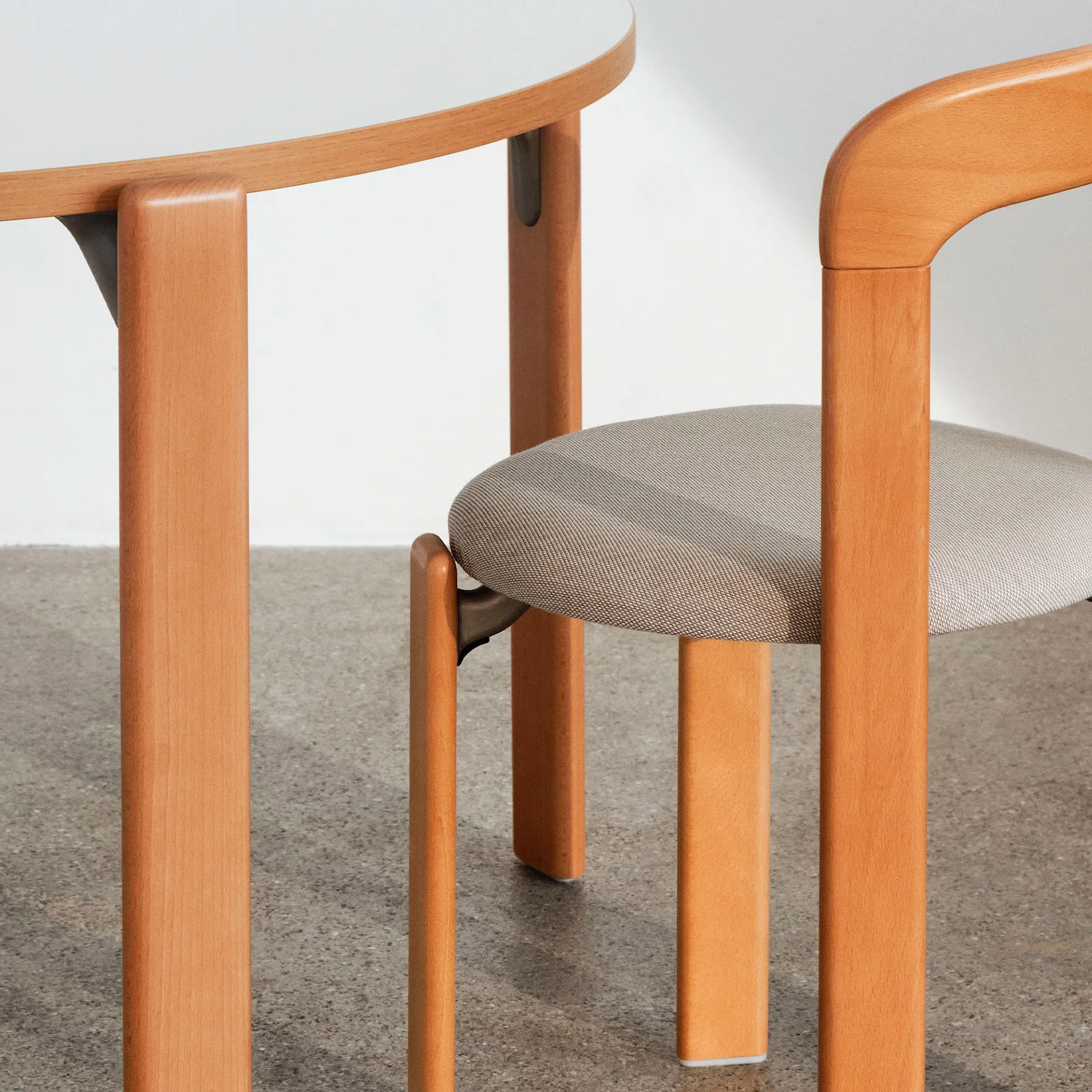 Buy Rey Chair - Upholstered seat from HAY | NO GA Buy Rey Chair - Upholstered seat from HAY | NO GA