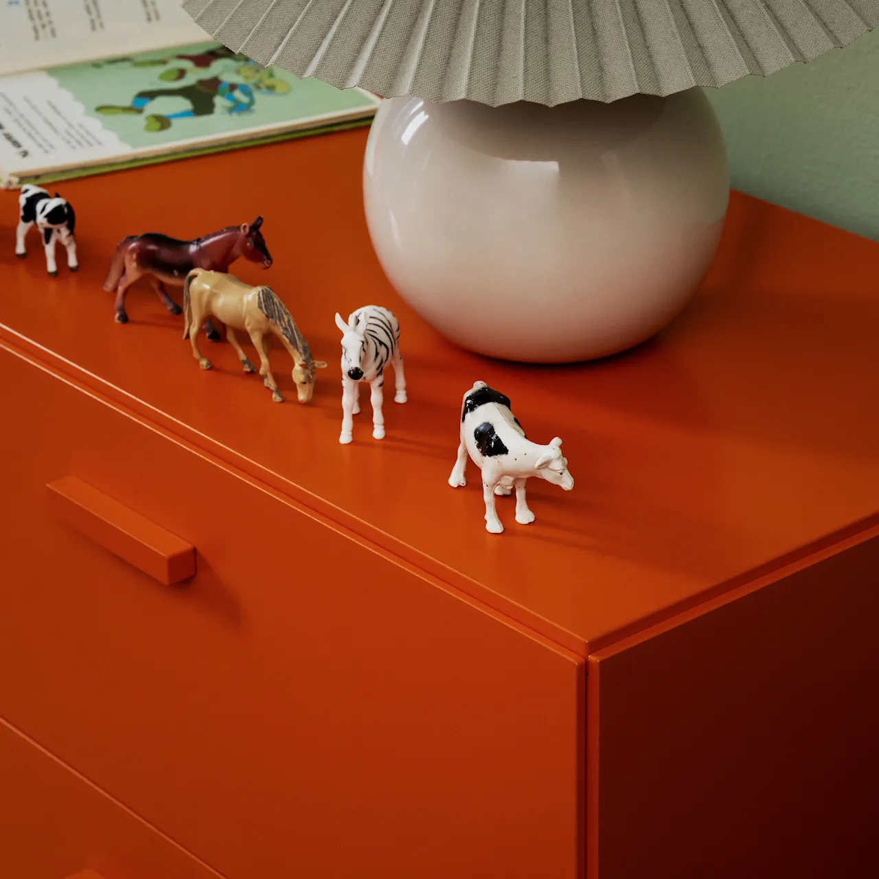 Relief Chest of Drawers Low Plinth