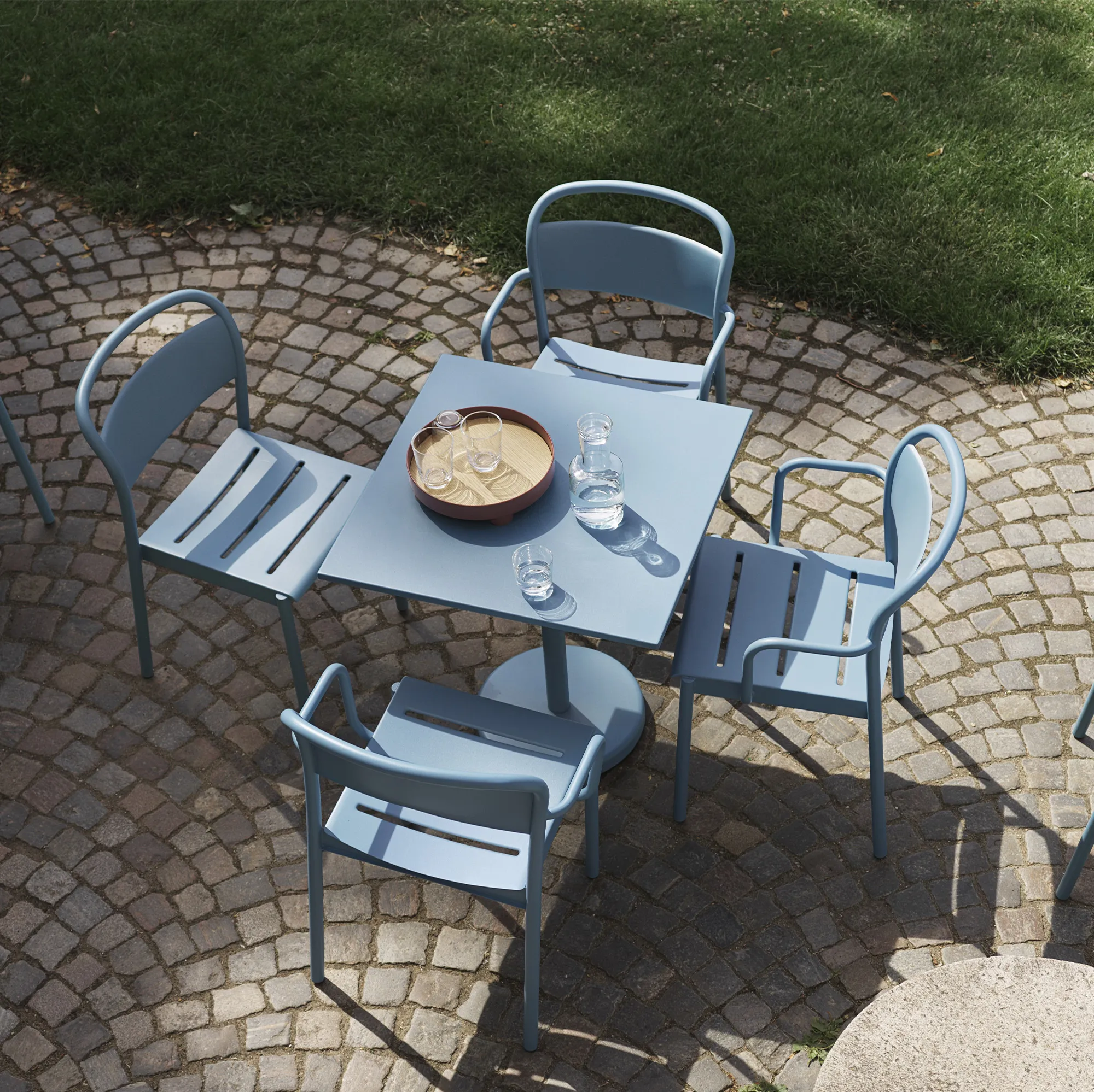 Linear Steel tuinstoel voor de eetkamer - 2