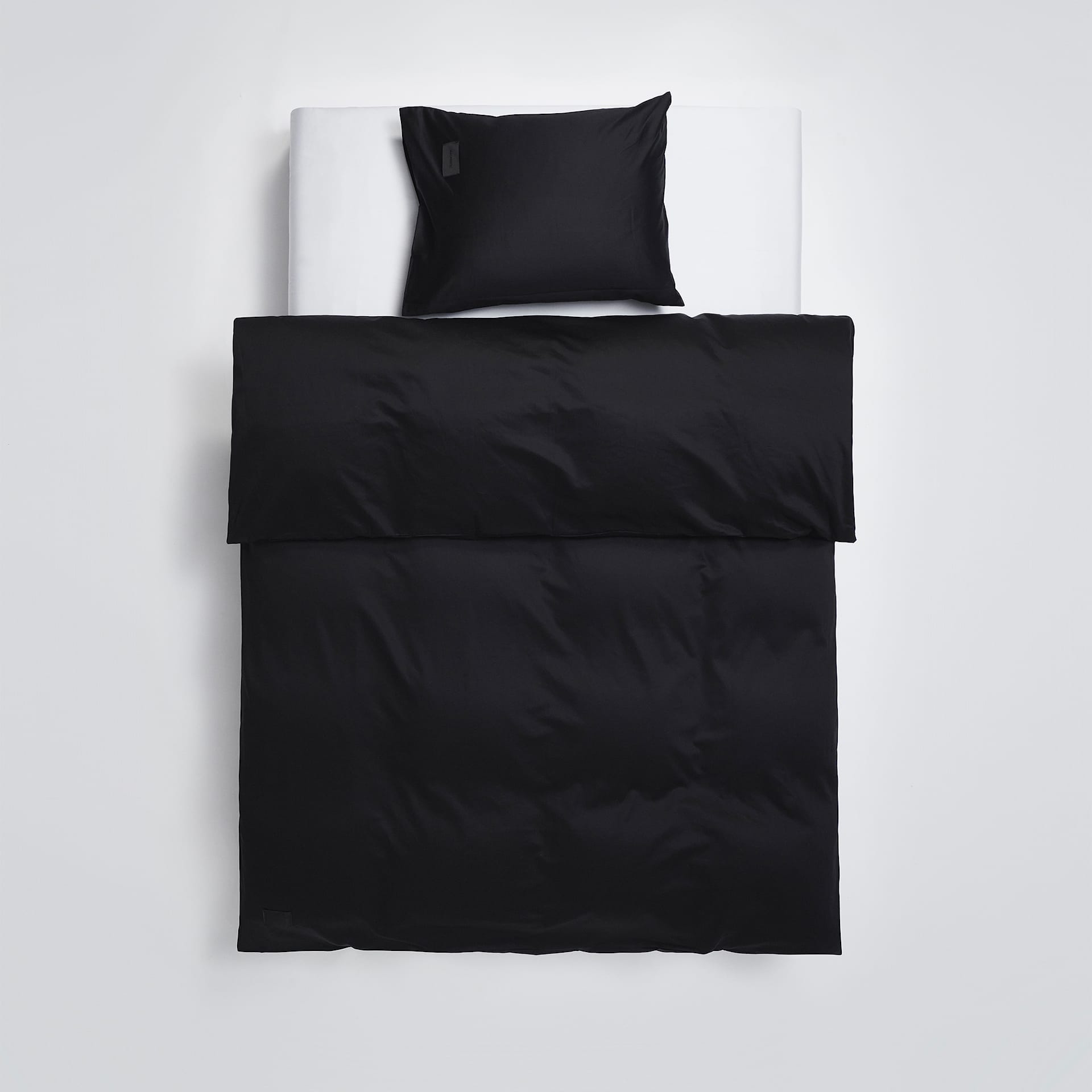 Pure Pillow Case Sateen Black - Magniberg - NO GA