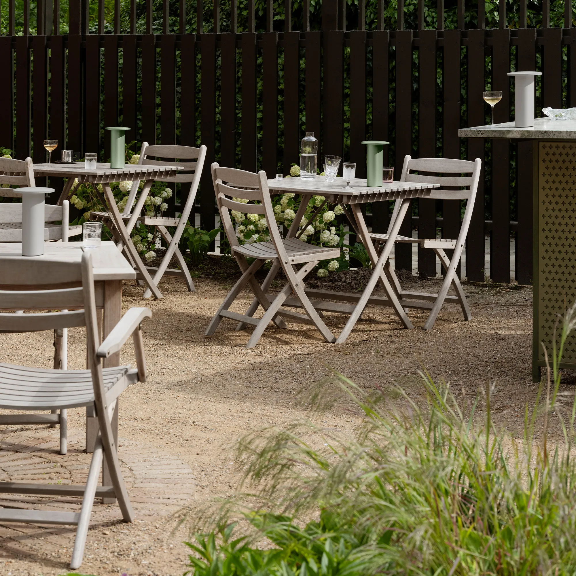 Selandia vierkante eettafel voor buiten en 2 tuinstoelen - 4