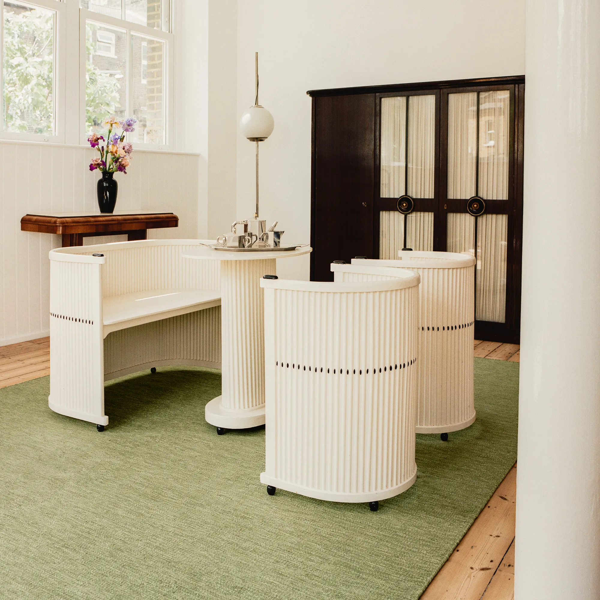 Tradition Solid Green Wool Rug - 4