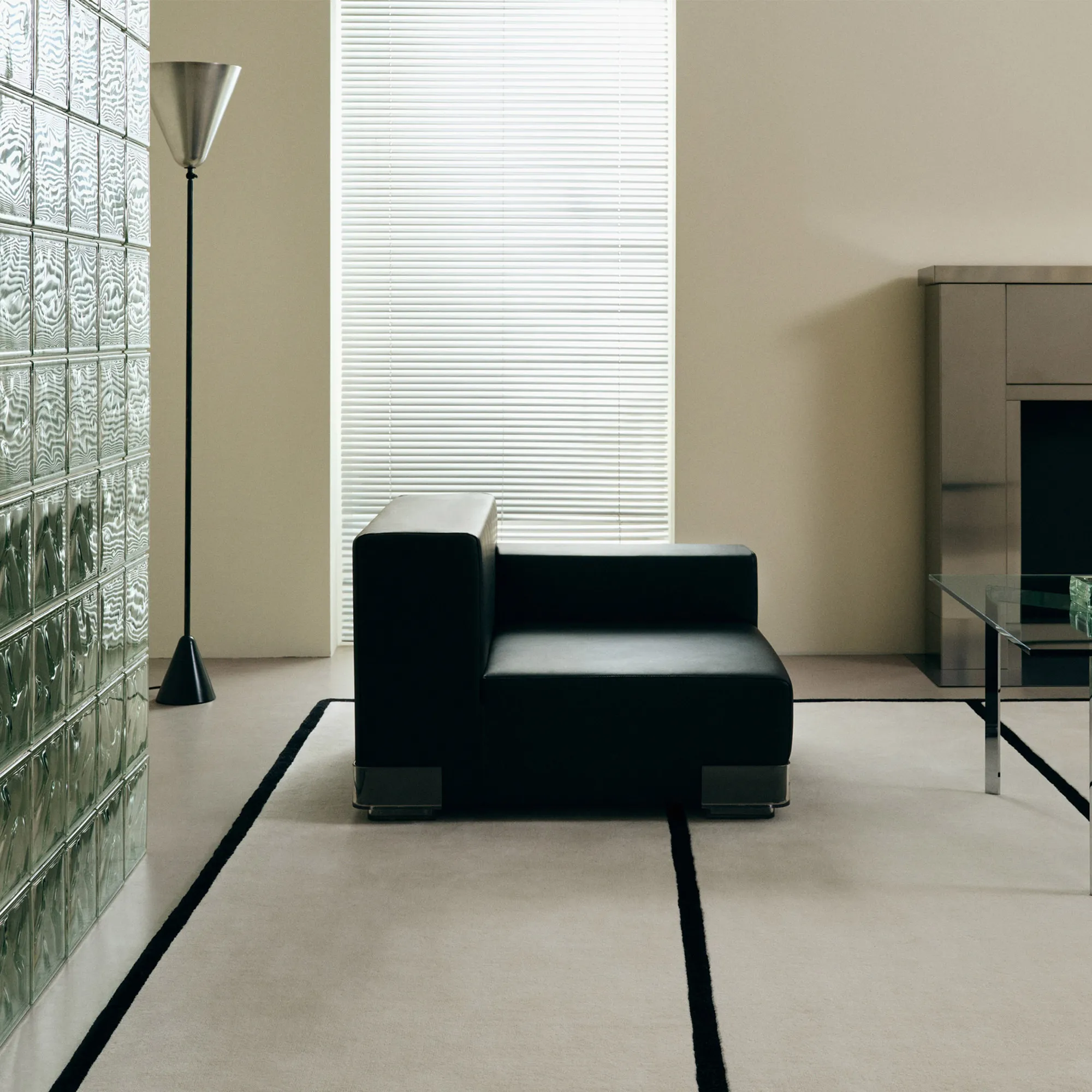 Norr Mälarstrand 01 Dusty White/Black wool rug - 4