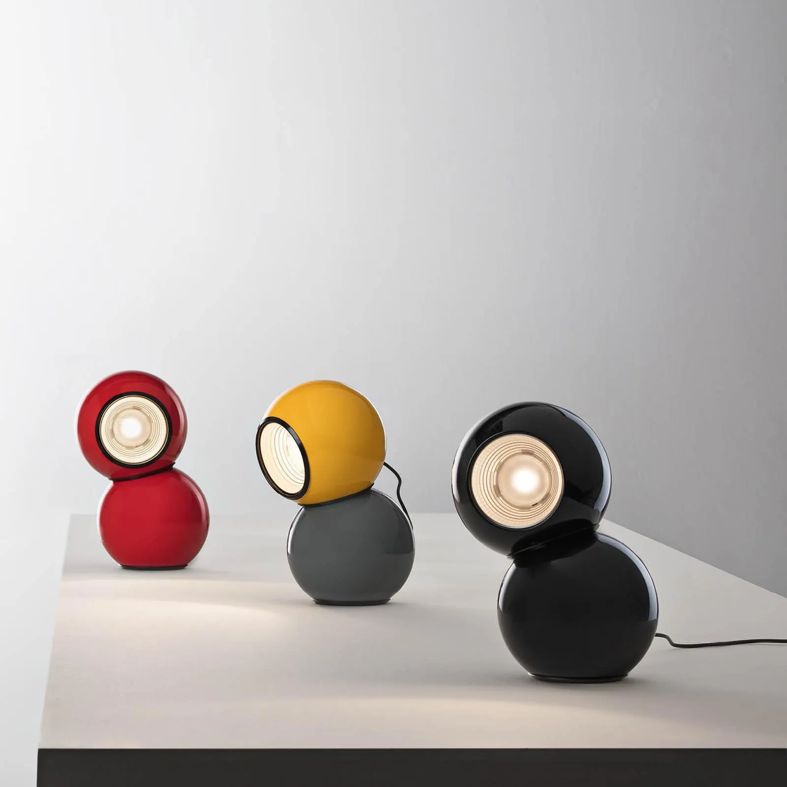 Gravitino541 2700K bordlampe - 2