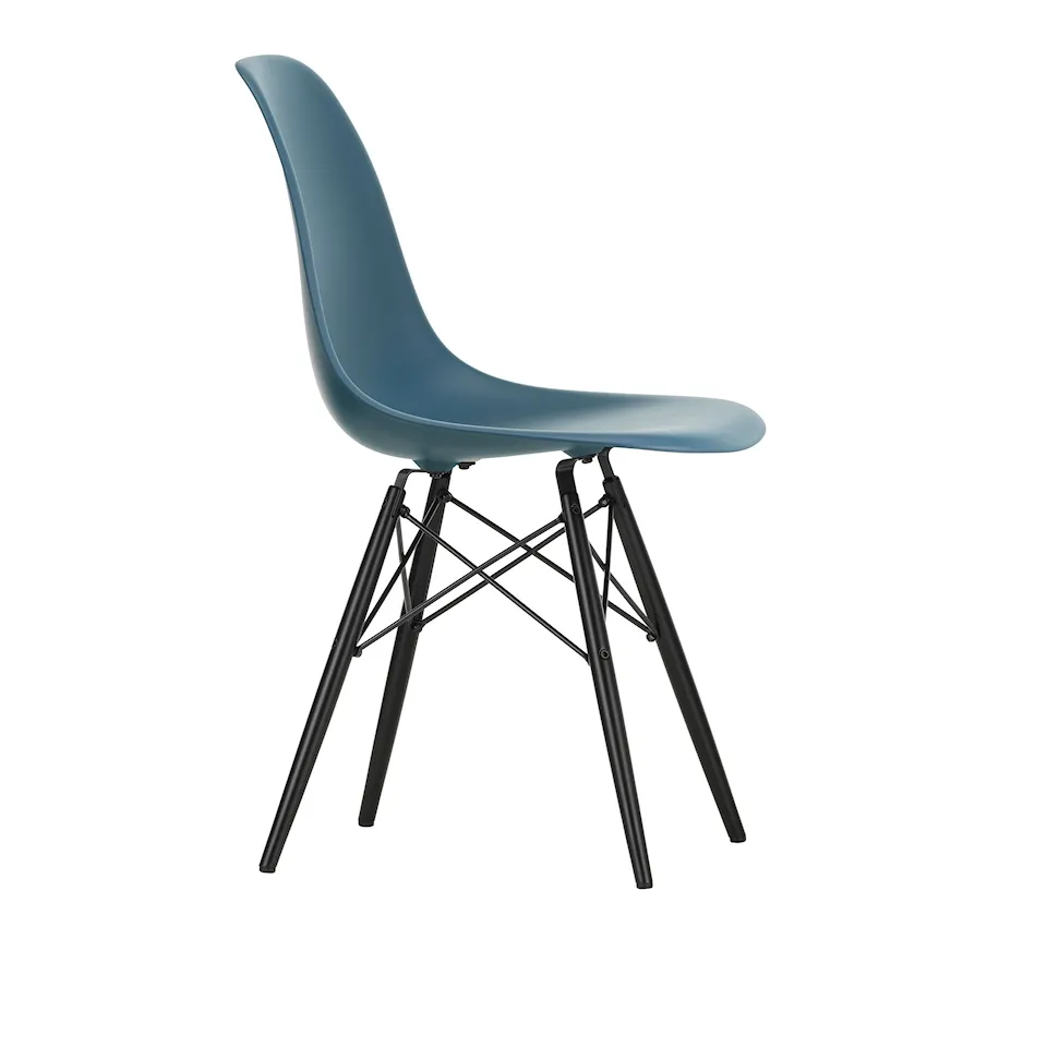 Eames RE Plastic Chair DSW stoel Black Maple