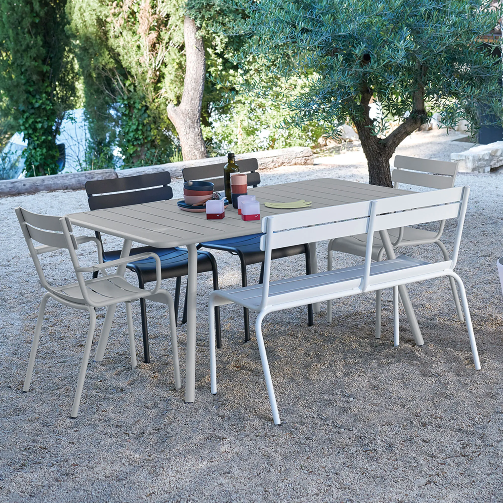 Luxembourg Dining Set Table 143 x 80 cm & 4 Chairs - 4