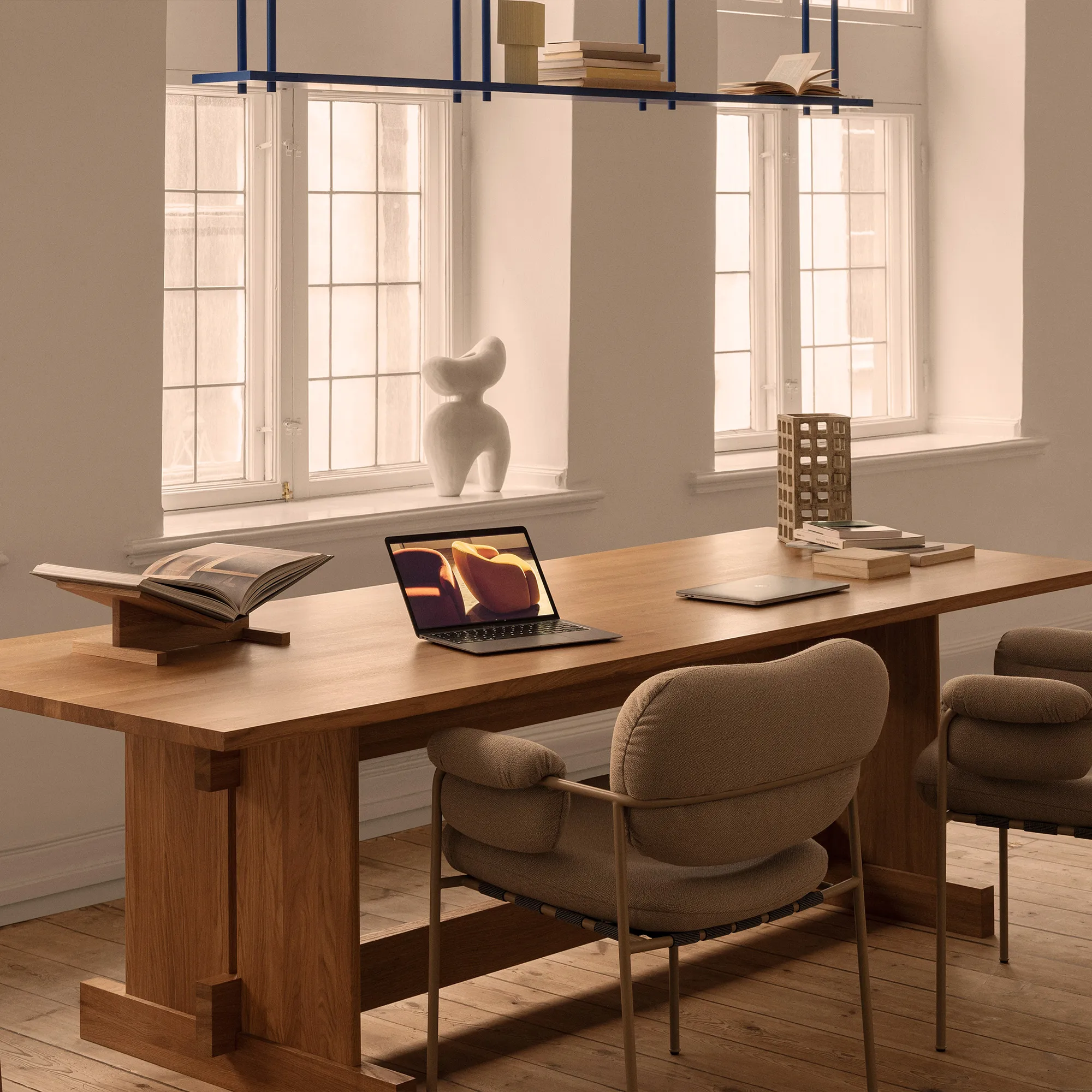 Grande Dining Table - 7