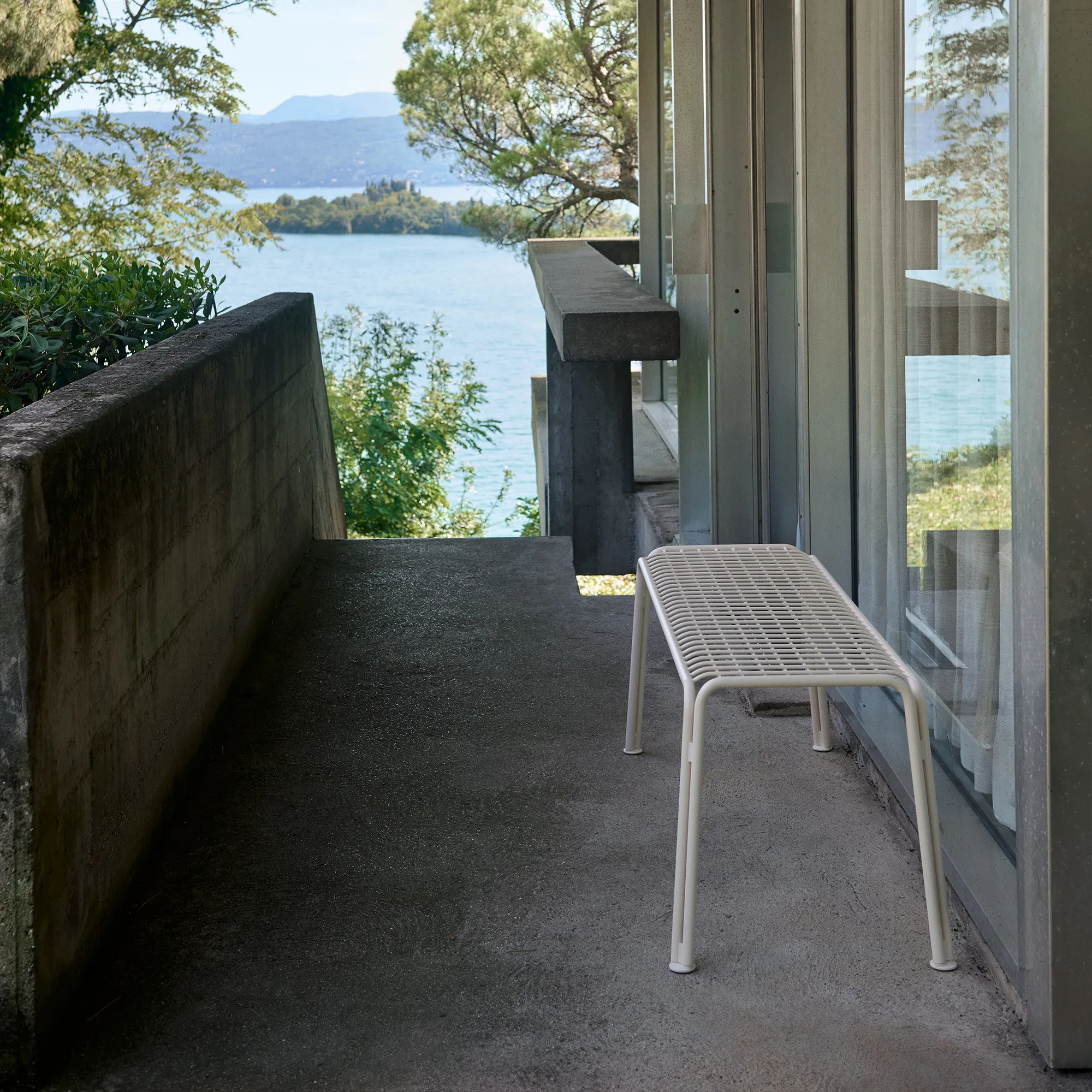 Thorvald SC112 Outdoor Bench - 7
