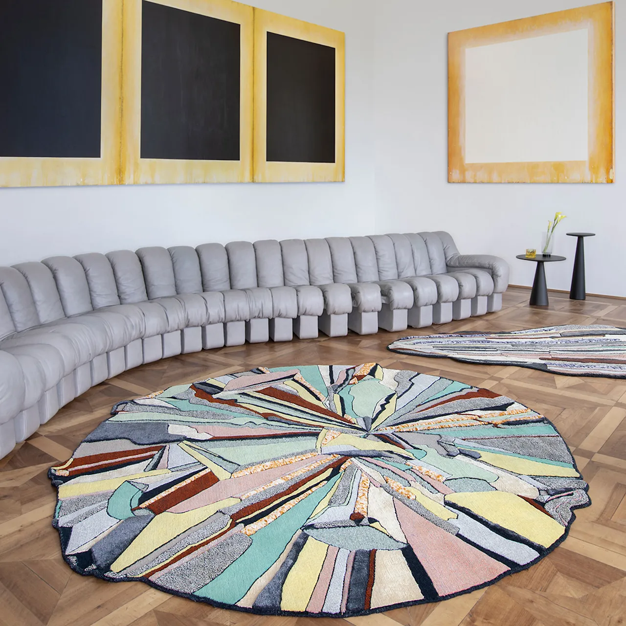 Super Fake Rug Round Moon