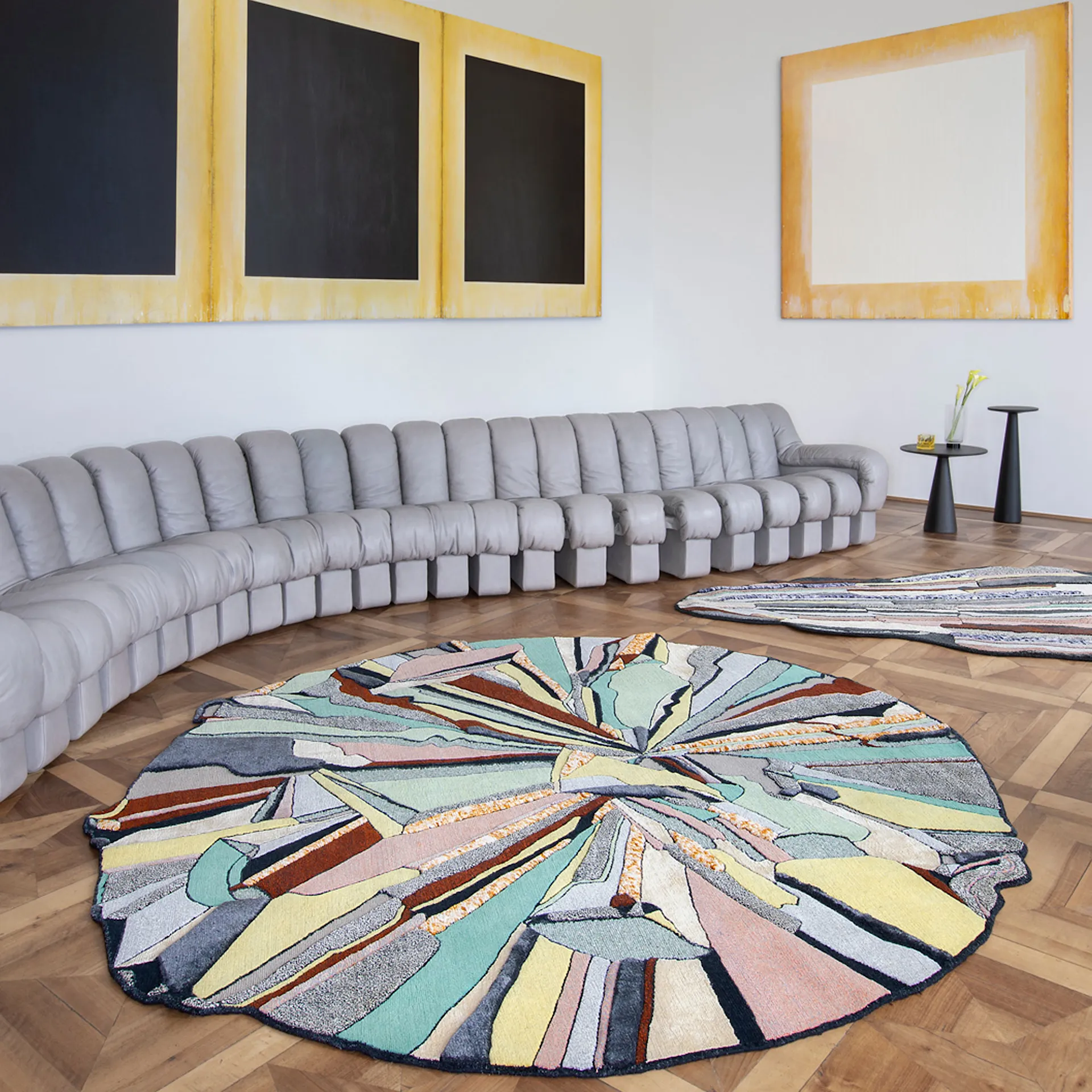 Super Fake Rug Round Moon - cc-tapis - NO GA