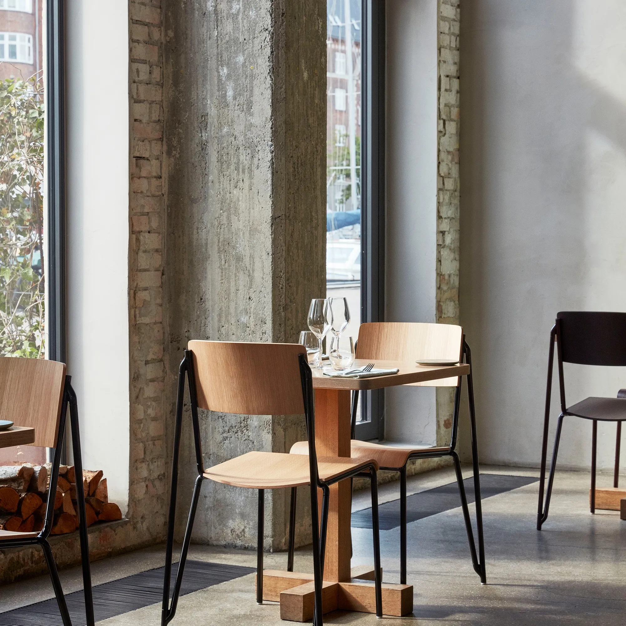 Petit Standard Chair - 5