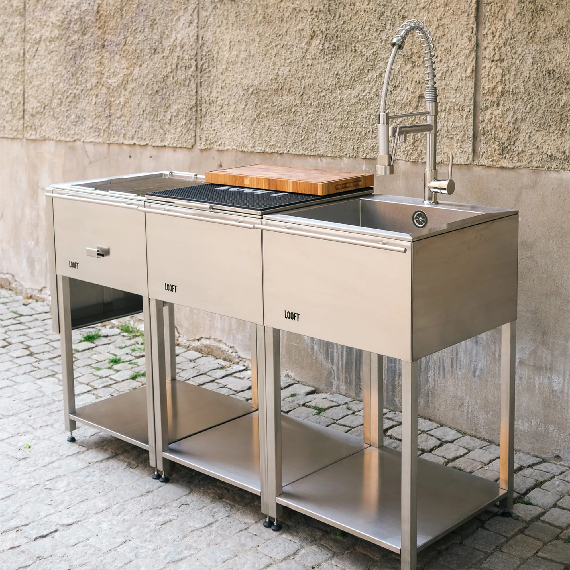 Combinatie B buitenkeuken met houtskoolgrill en spoelbak - 3