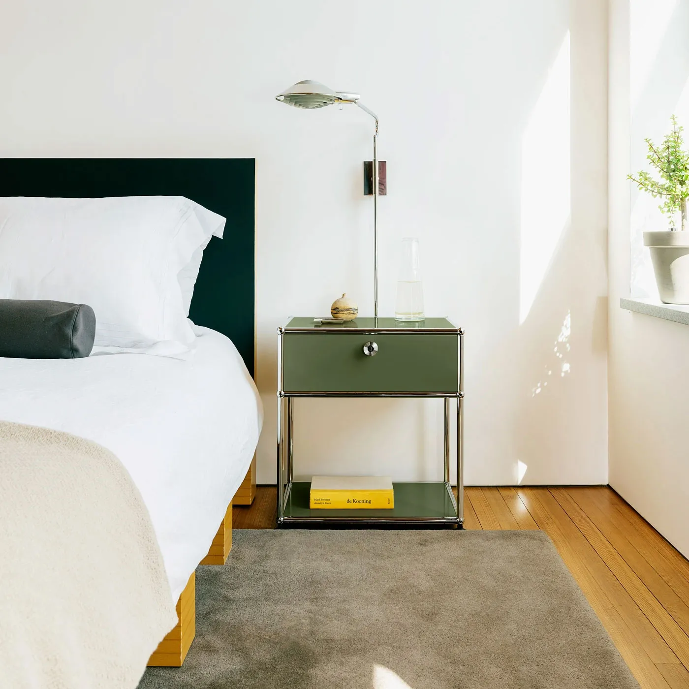 USM Haller M54 Bedside Table - 2