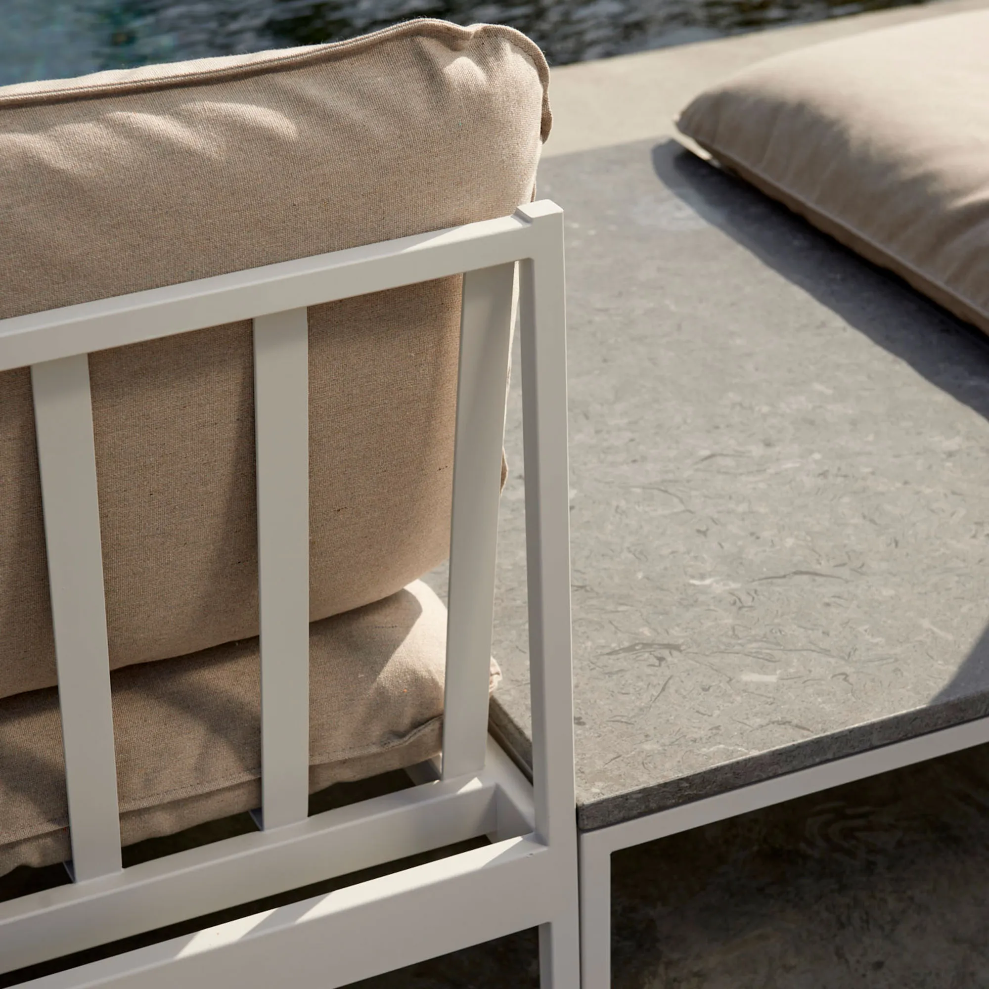 Bönan Lounge Chair - 12