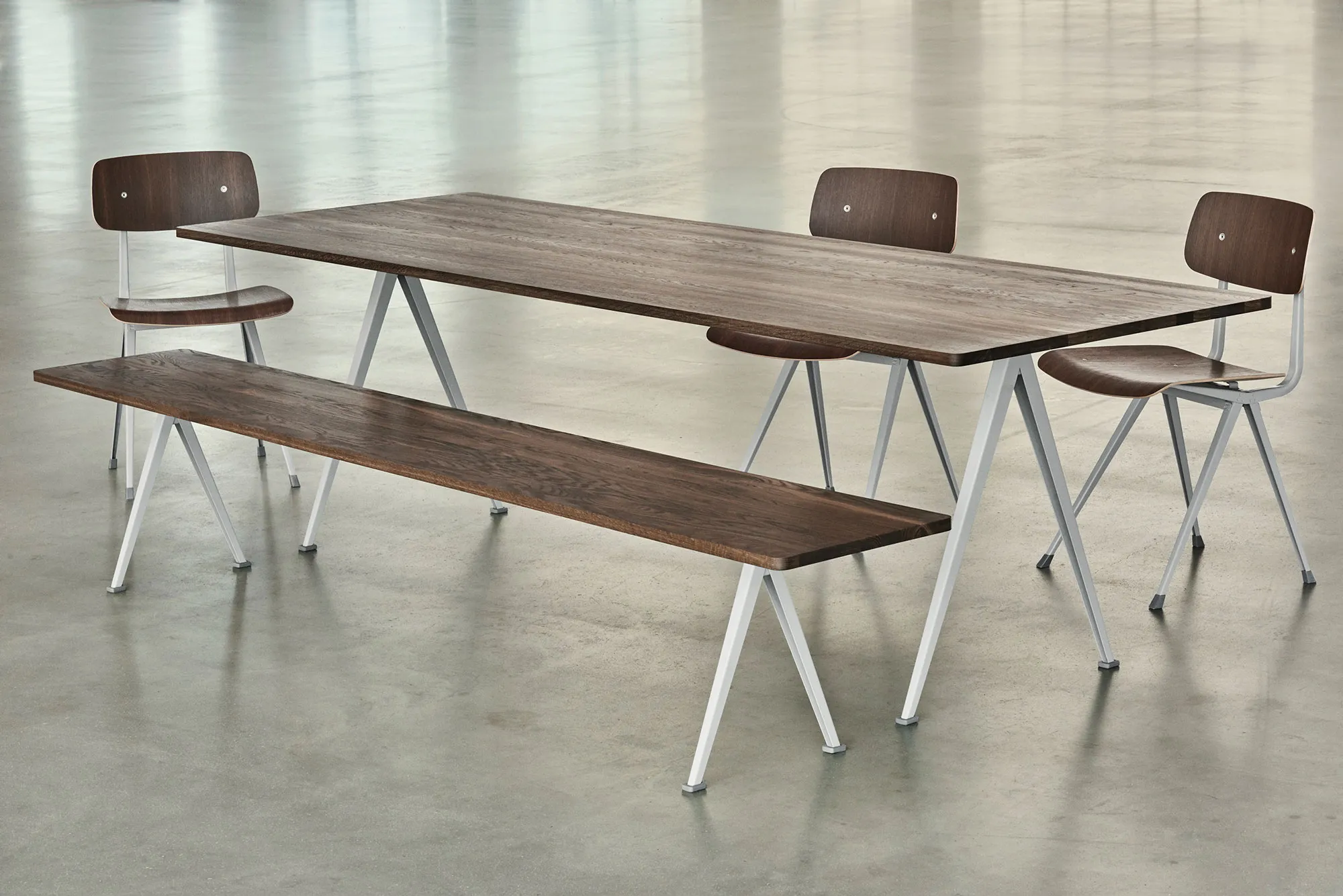 Pyramid 02 table 85x250 cm black powder coated steel - 4