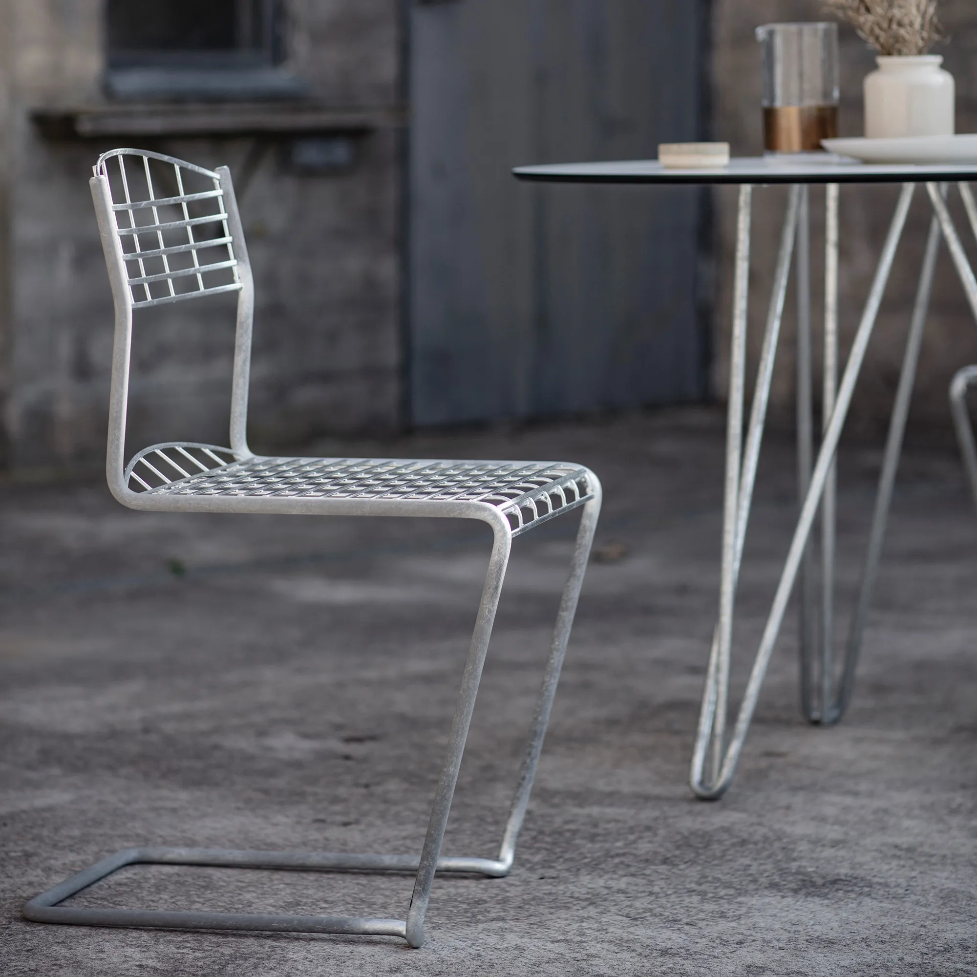 High tech dining group round table Ø60cm & 2 chairs - 6