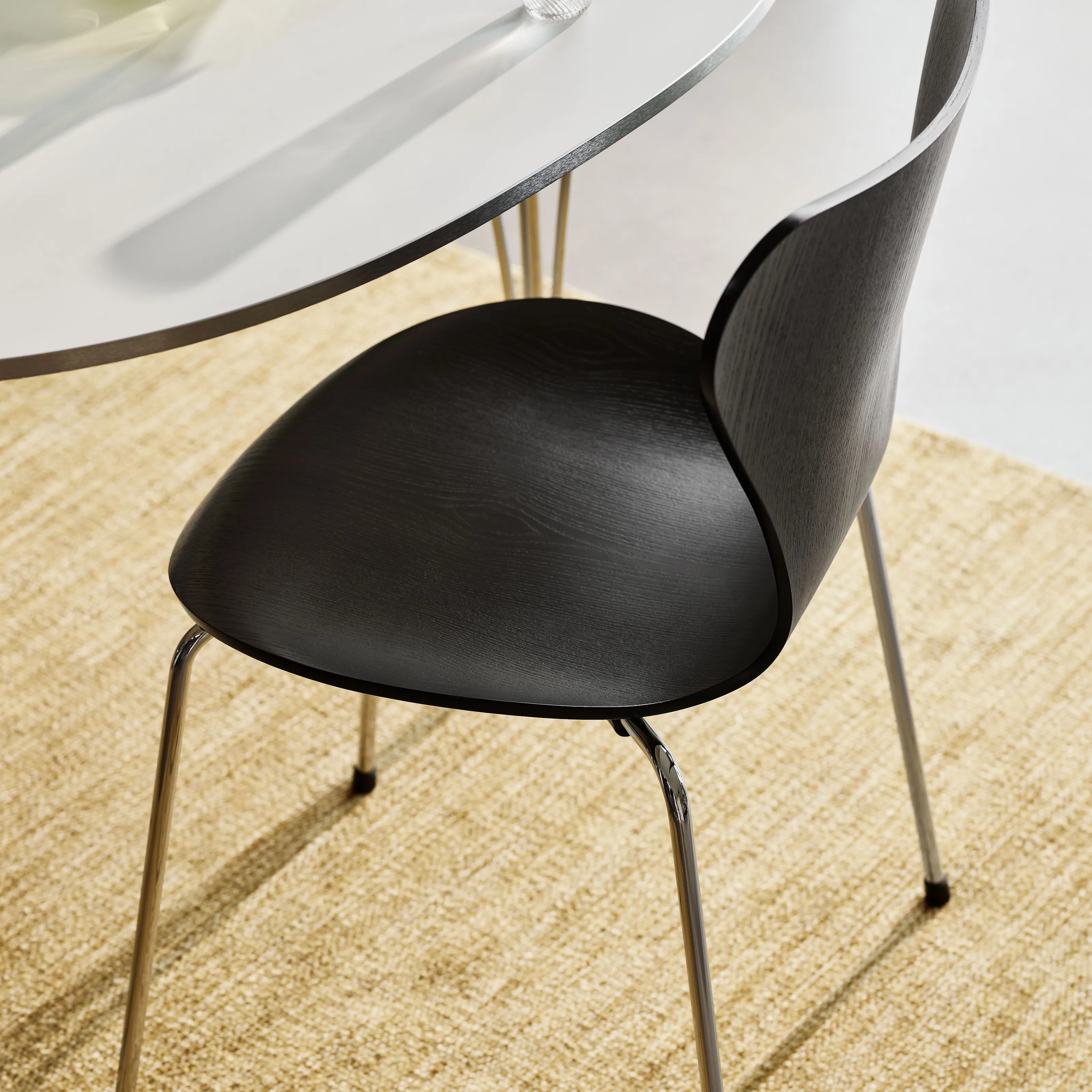 Series 7 chair 3107 coloured ash veneer - 3