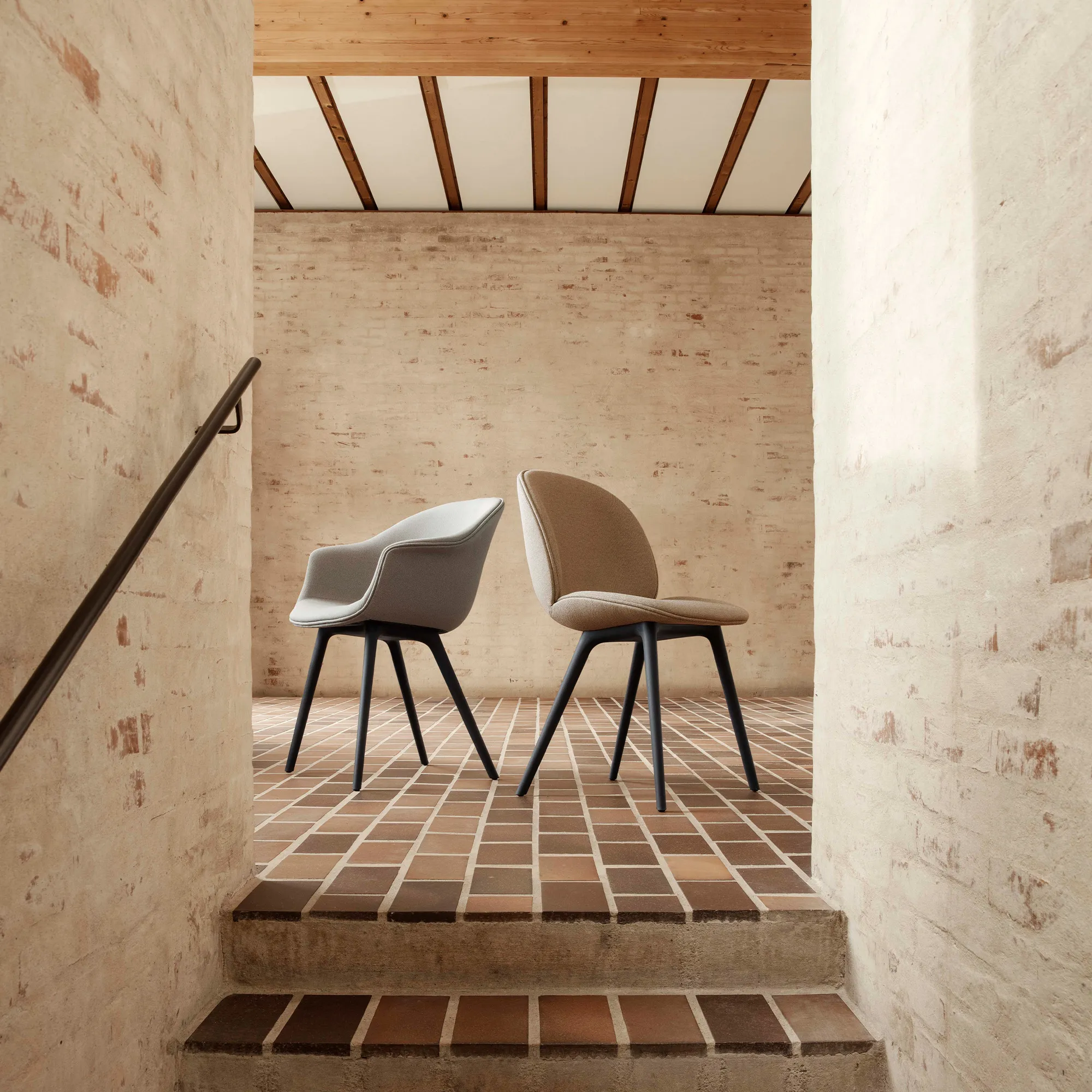Beetle eetkamerstoelen 4 stuks - 7