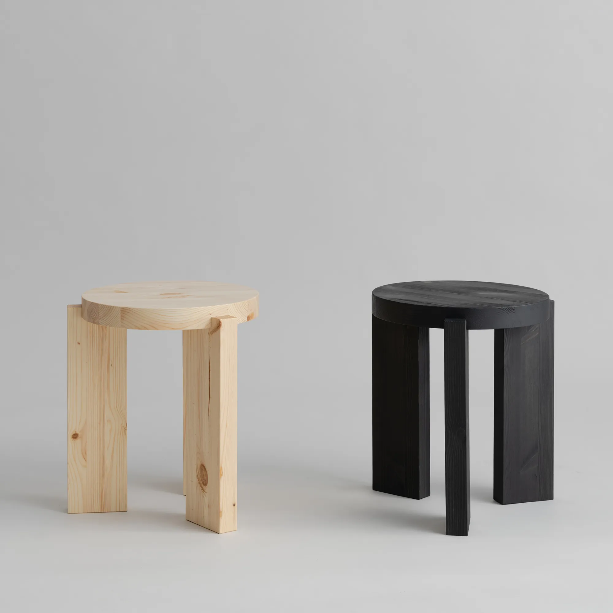 001 Stool Black - 14
