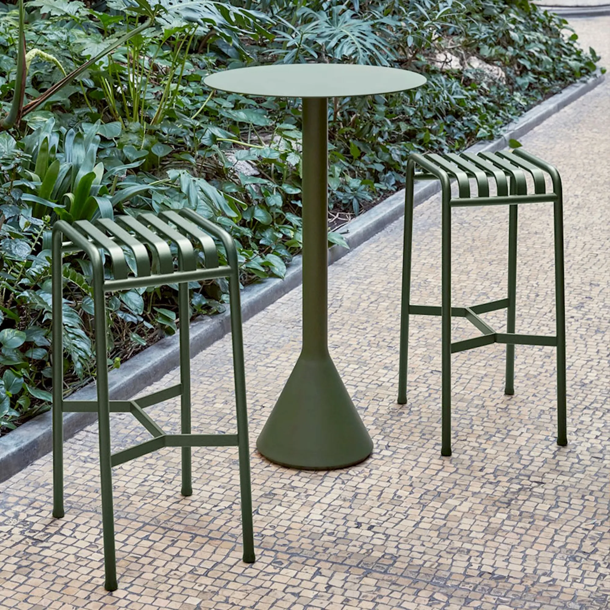 Palissade cone barbord & 2 barstole - 2