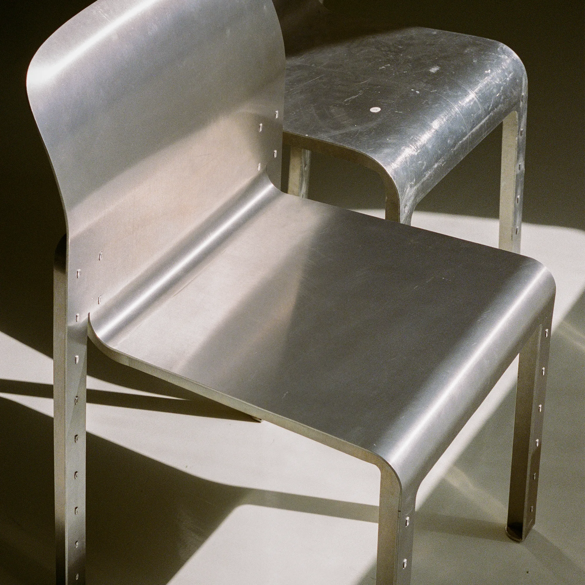 Rivet spisestuestol - 11