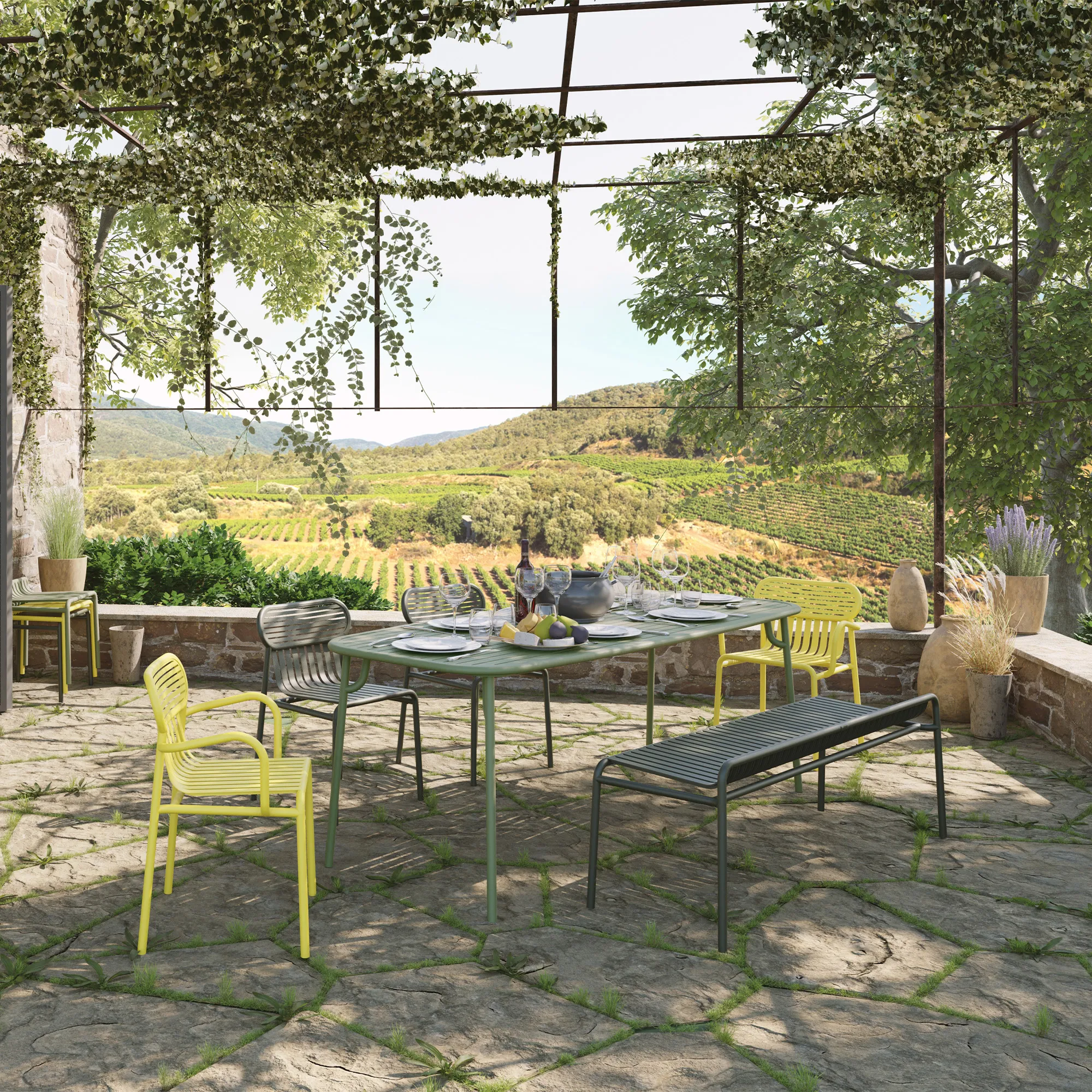 Week-End Chair With Armrests