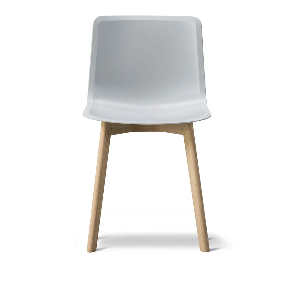 Pato Chair Lacquered Oak