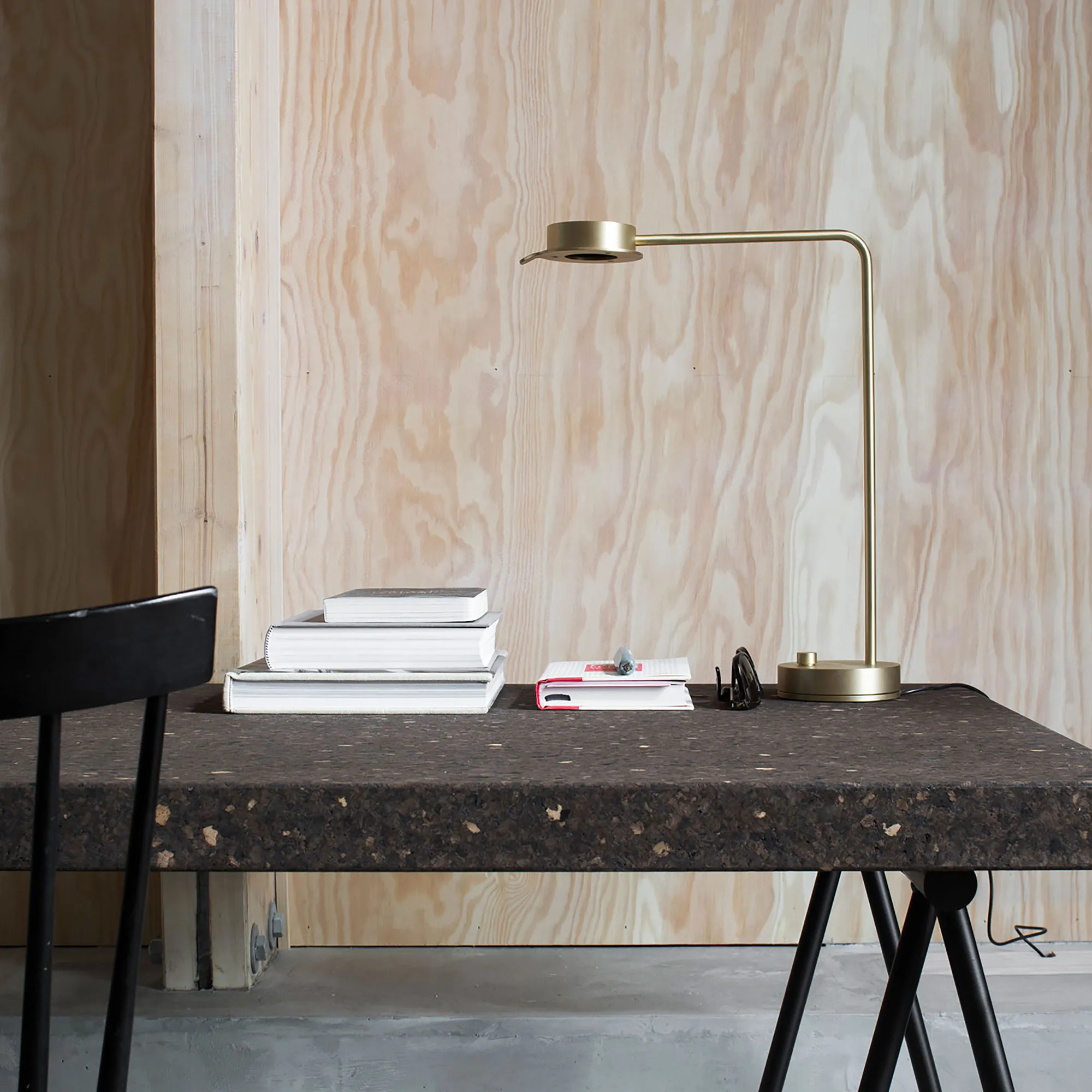 Chipperfield 102 Table Lamp - 2