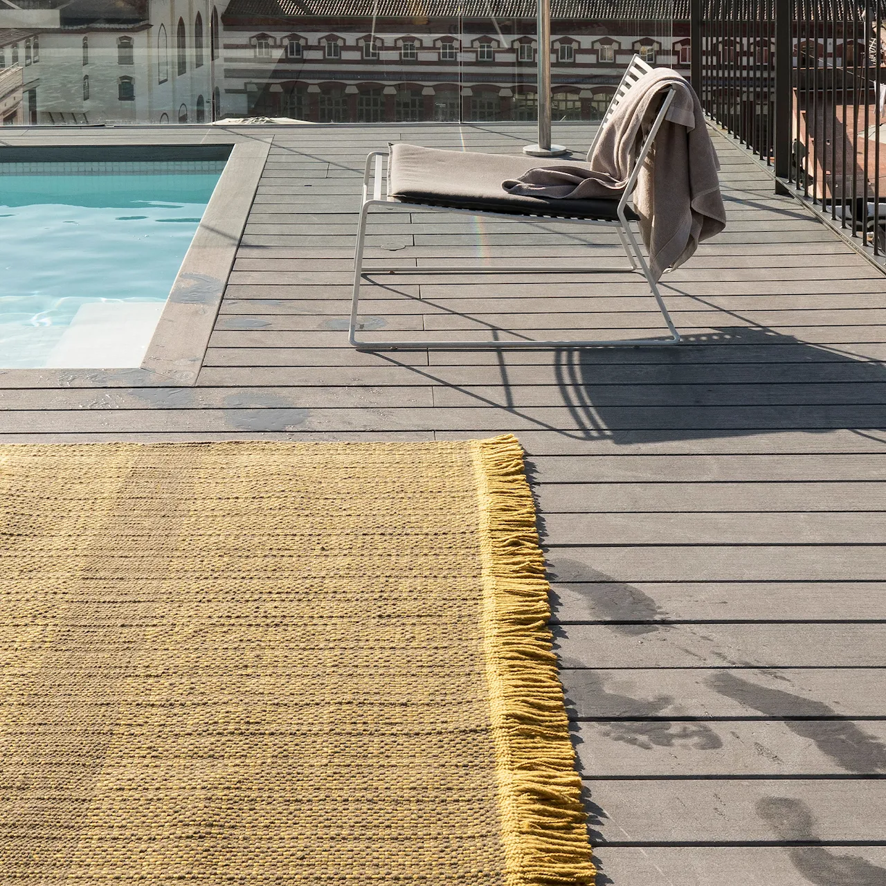 Tres Outdoor Texture Mustard Rug 