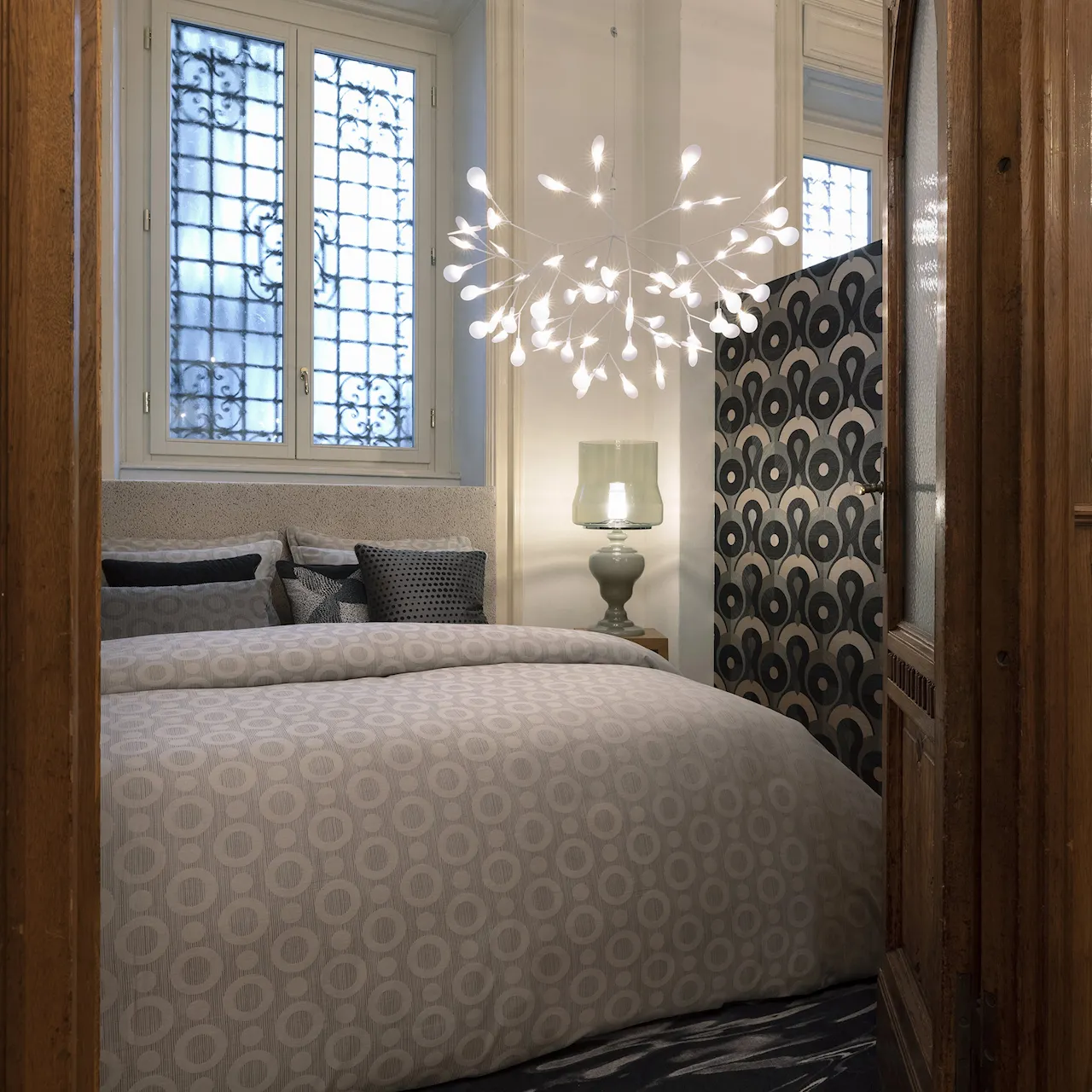 Heracleum III Chandelier