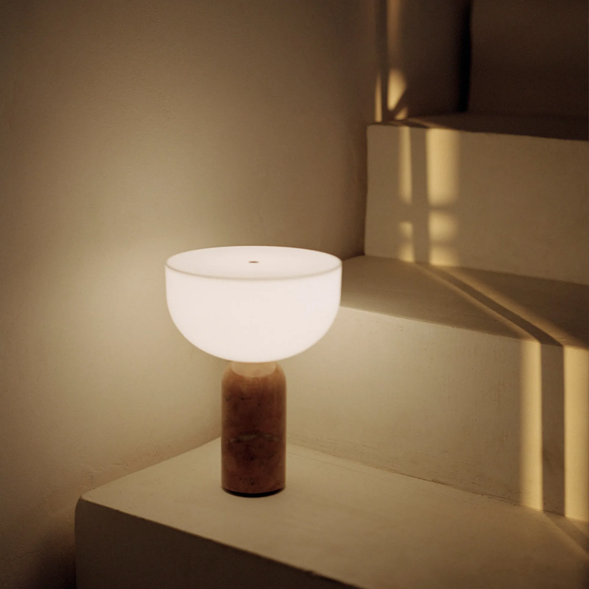 Kizu Portable Table Lamp - 7