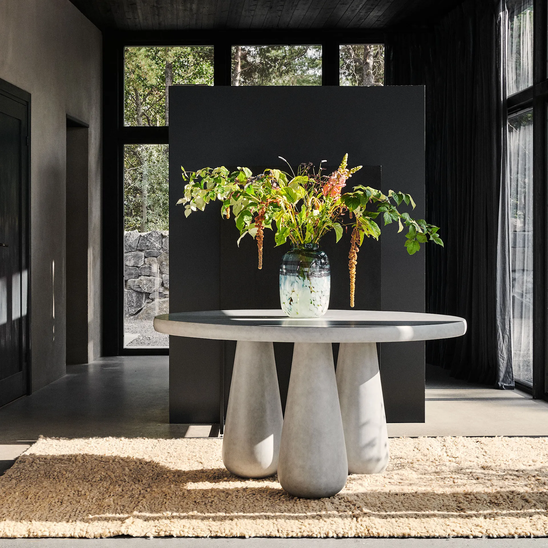 Concrete Dining Table - Dusty Deco - NO GA