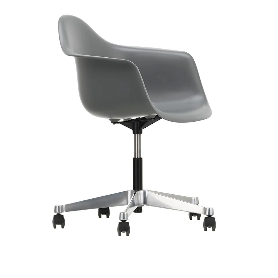 Eames Plastic Armchair PACC