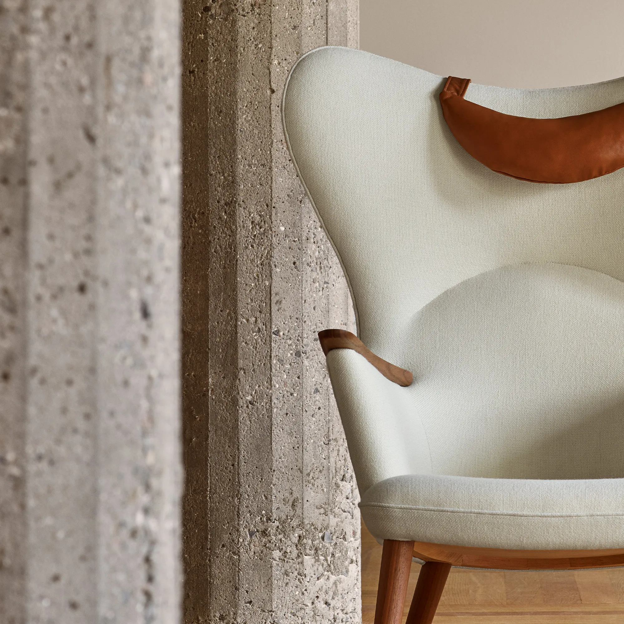 CH78 Mama Bear Armchair - 7