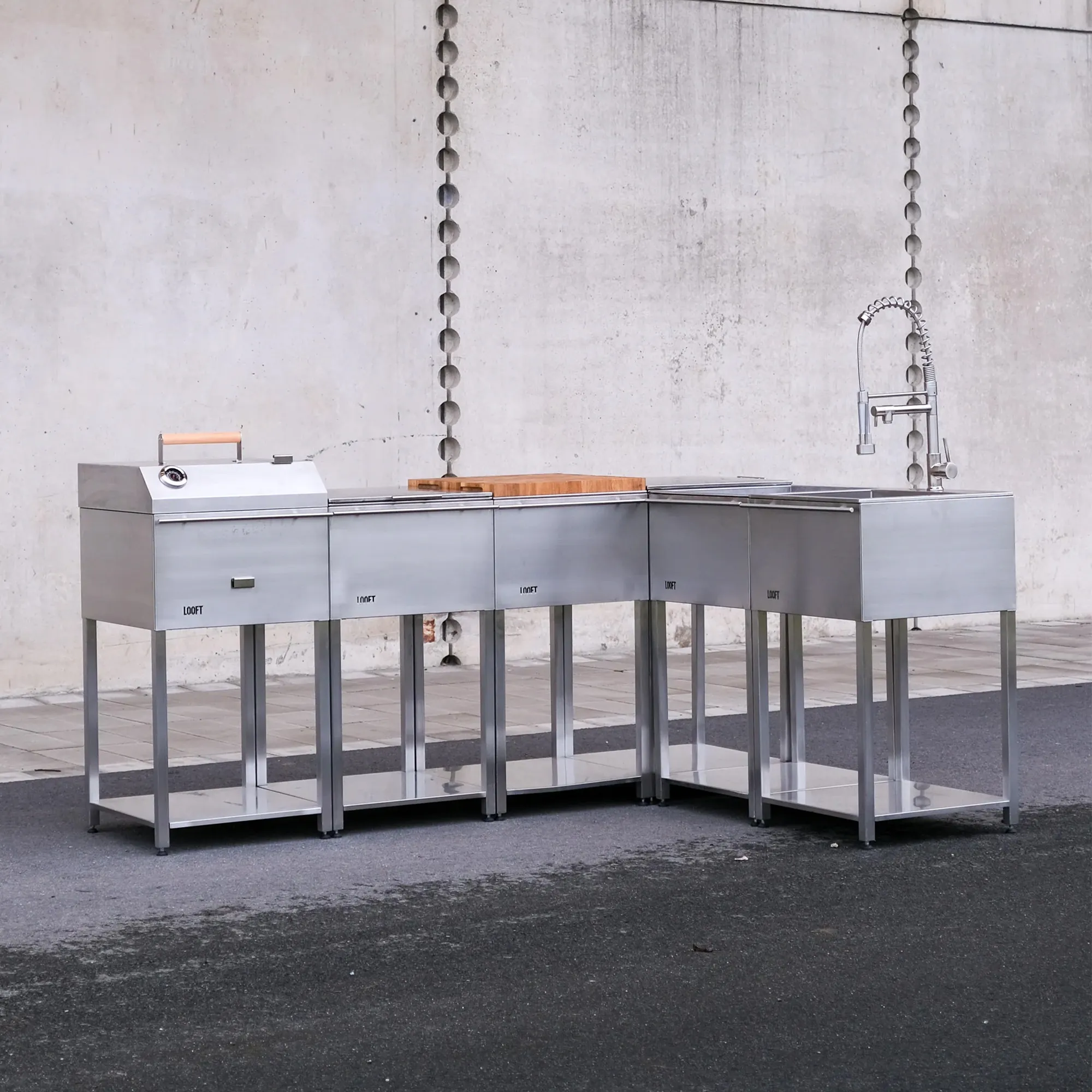 Combinatie L buitenkeuken met houtskoolgrill en spoelbak - 2