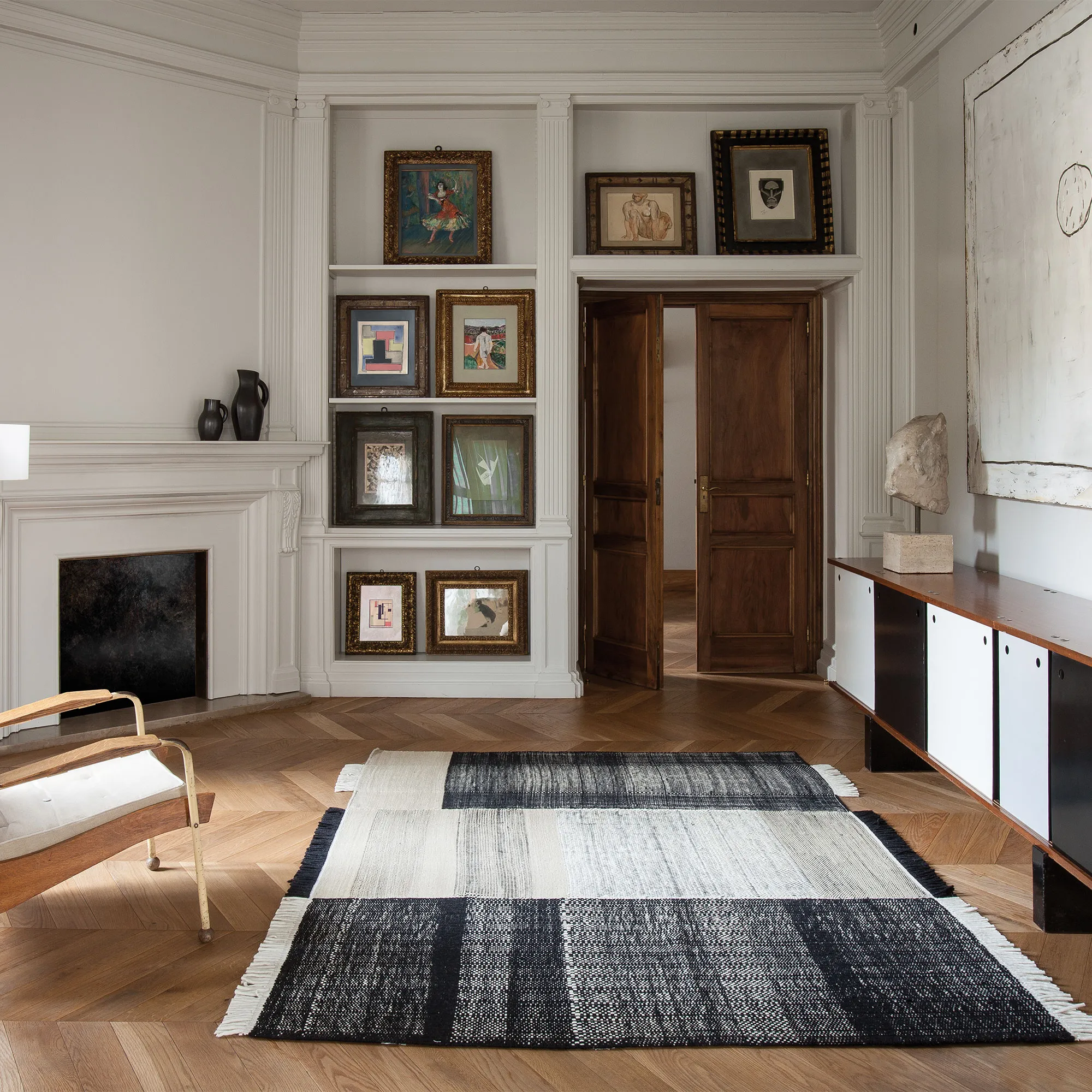 Tres Black Rug - 2