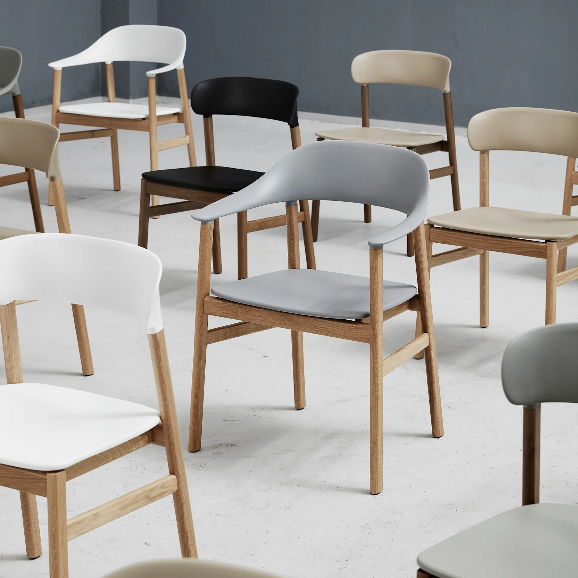 Herit Chair Black Oak - Normann Copenhagen - NO GA